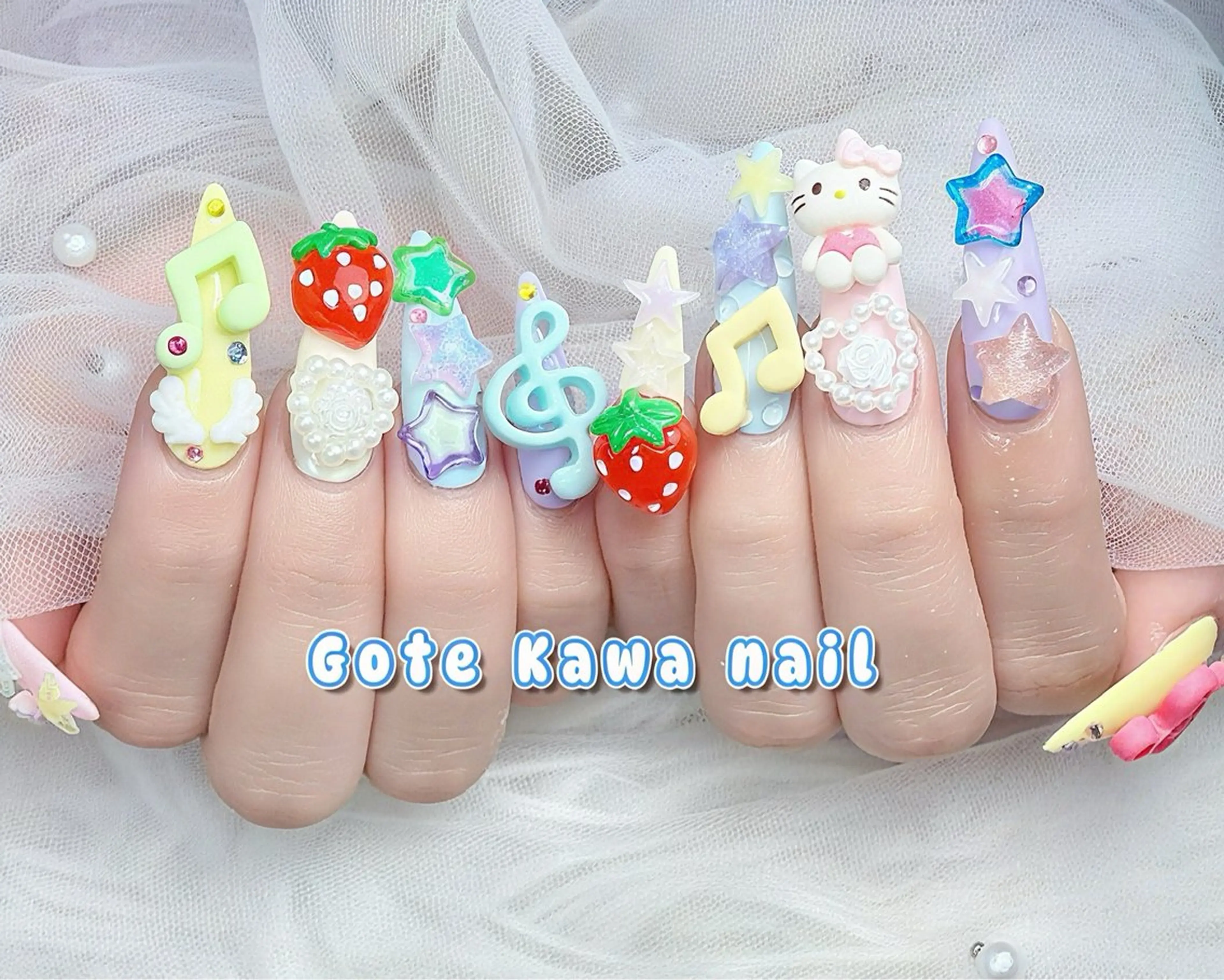 ネイル 夏ネイル ハンドネイル ハンドケア Gote Kawa nail salonのネイルデザイン