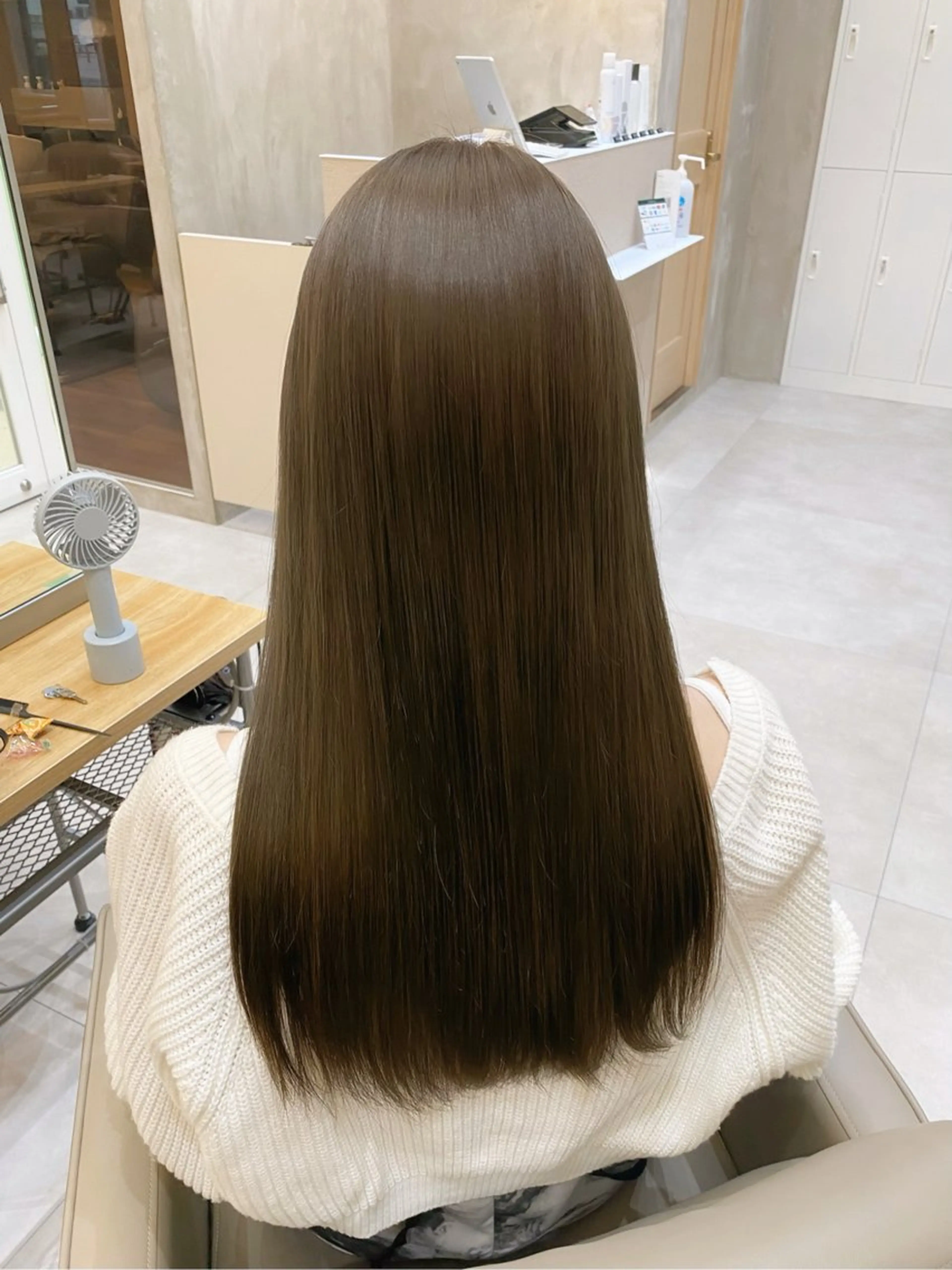 セミロング カラー ヘアアレンジ ベージュカラー ブリーチ ブラウンカラー 透明感カラー ダブルカラー 赤み消し🫧韓国ヘア 🫧藤岡誠也のヘアスタイル