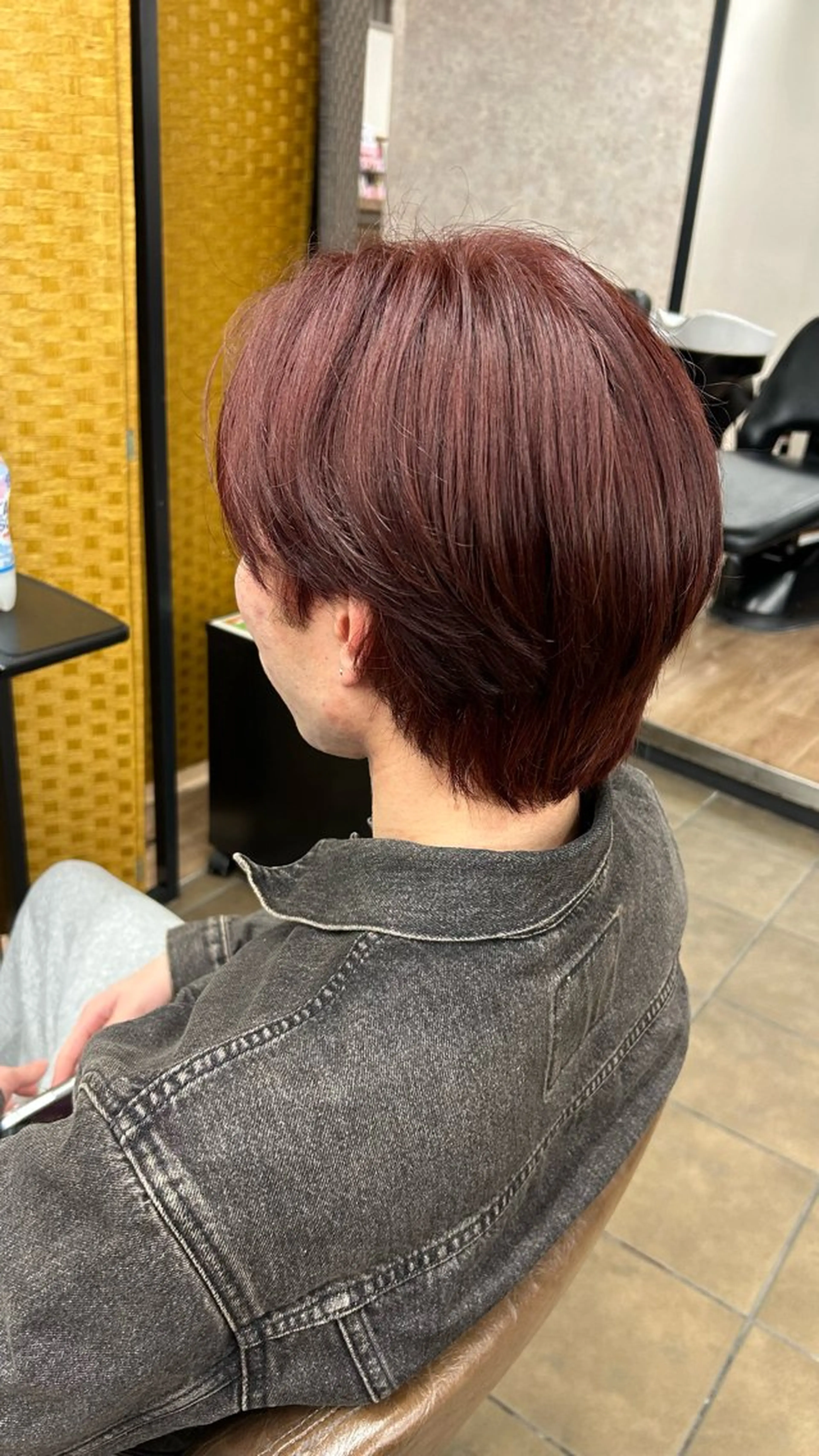 カラー 坂田 康介のヘアスタイル