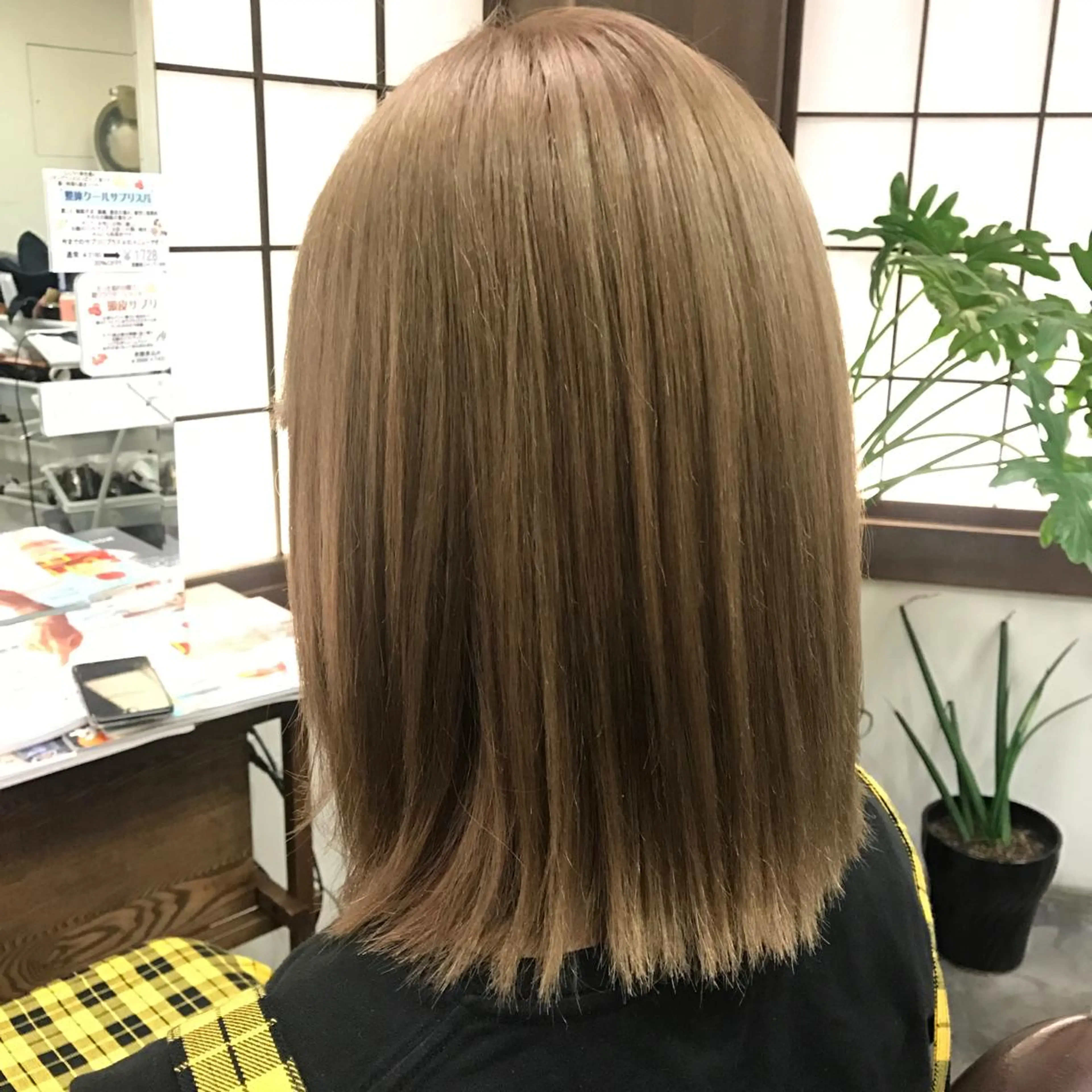 ミディアム analogue所属・u harukaのヘアスタイル