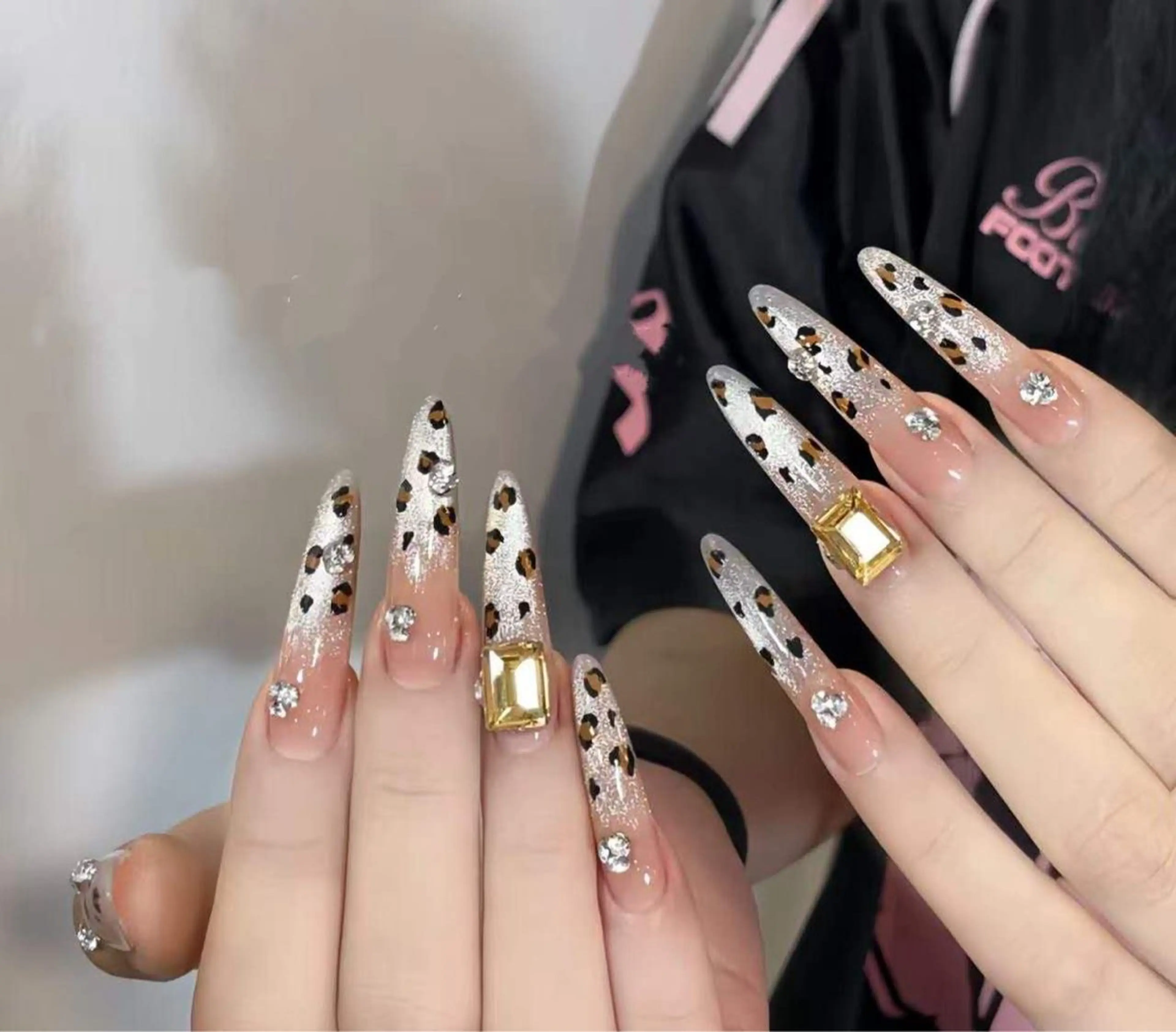 ネイル フラワーネイル フレンチネイル ジェルネイル ガラスフレンチ ハート ハンドネイル BabyYouMi nailのネイルデザイン