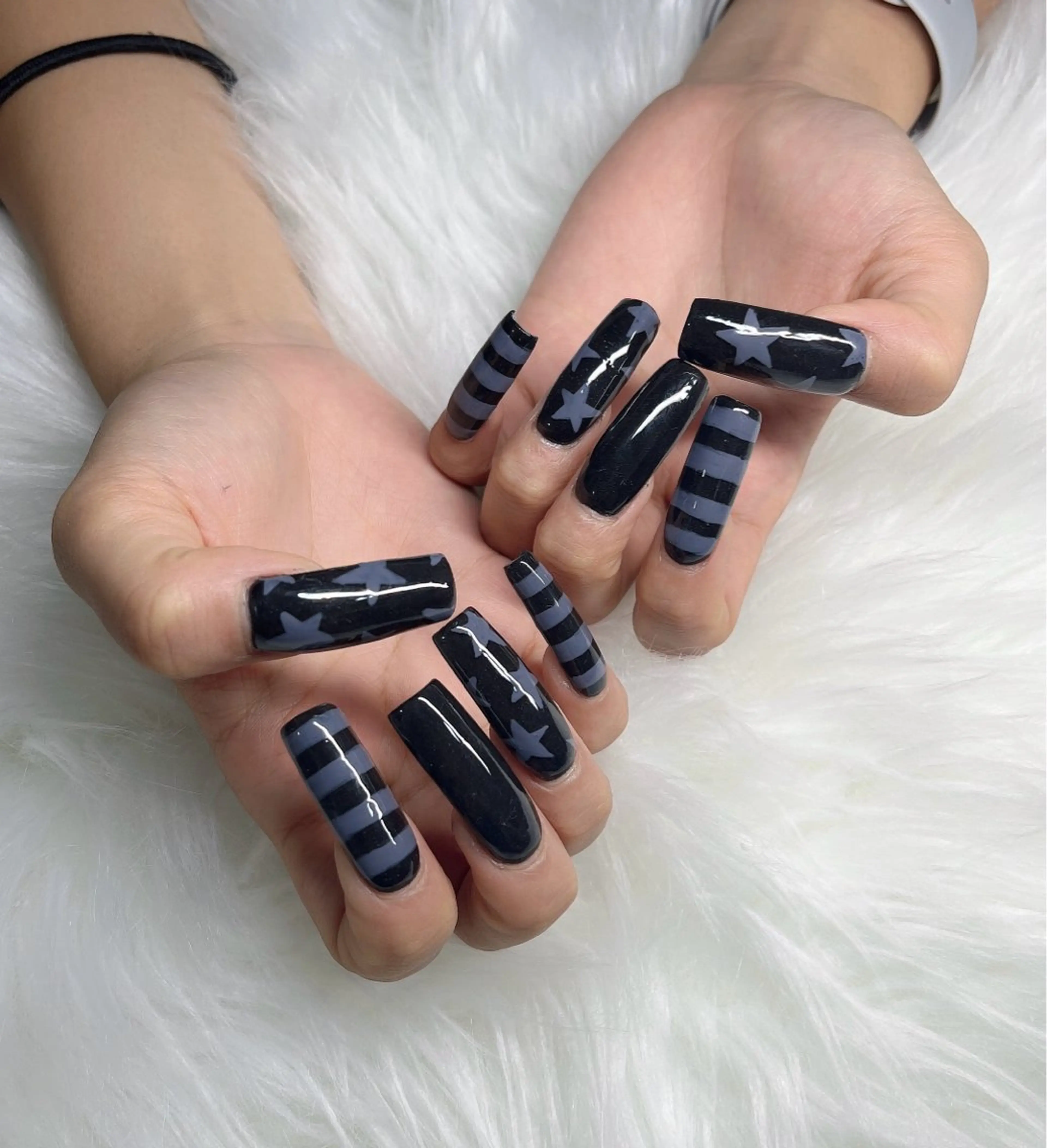 ネイル YOLO NAILのネイルデザイン