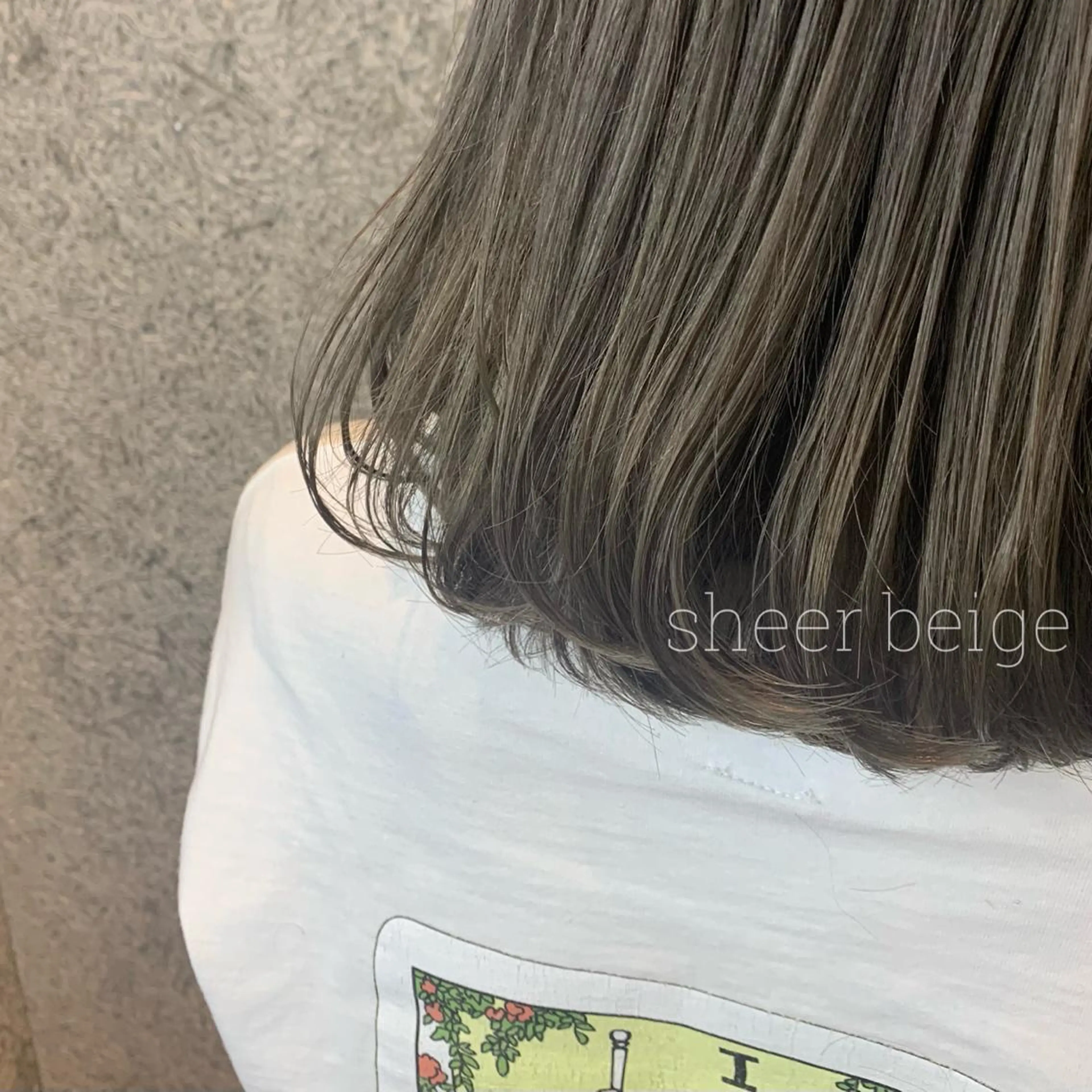 ミディアム カラー RINA🧤 デザインとボブのヘアスタイル