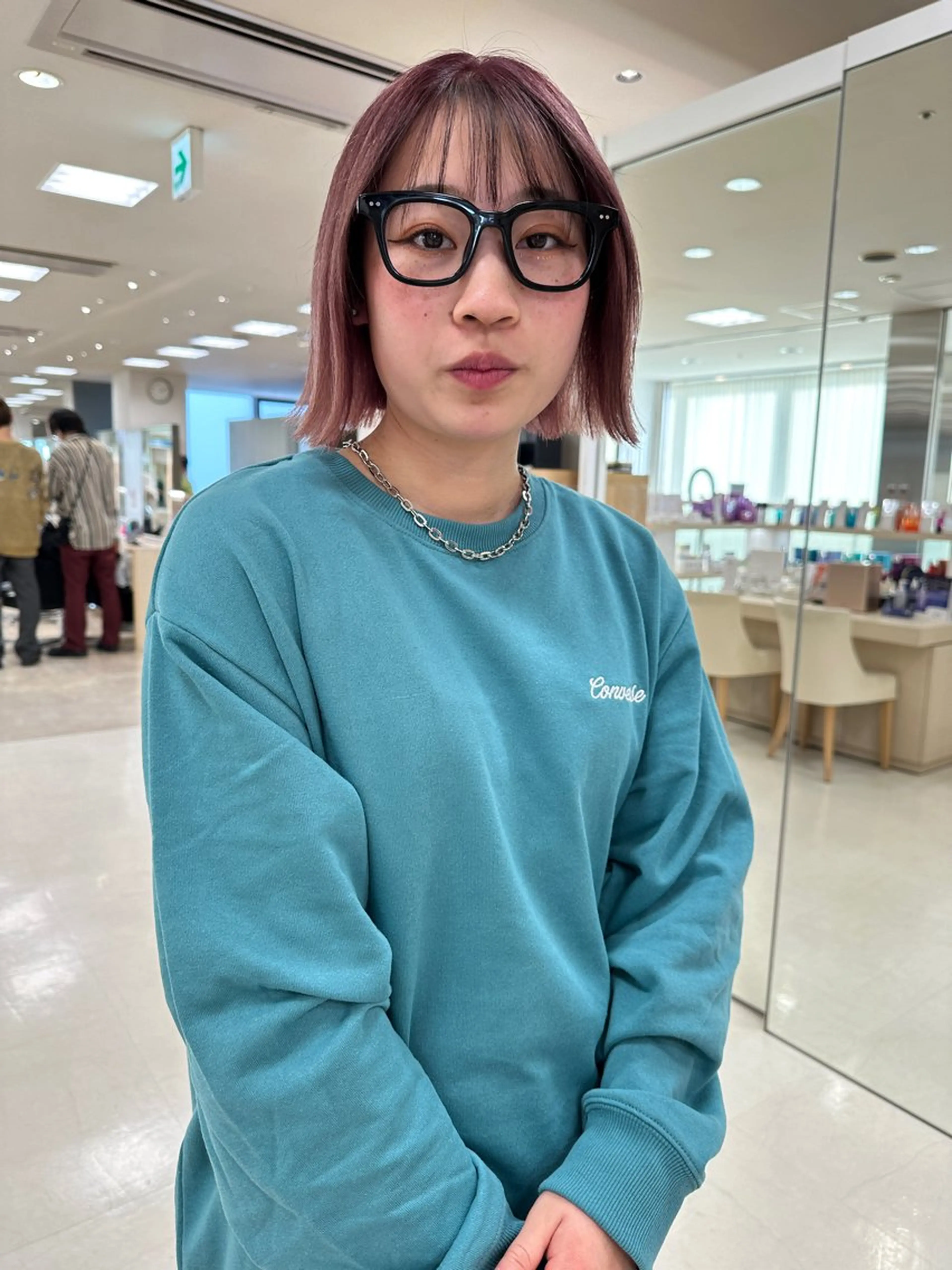 ショート カラー ブラウンカラー ピンクカラー ピンクブラウン レッドカラー 顔まわりレイヤー 髪質改善・縮毛矯正 年間1500名担当♪のヘアスタイル