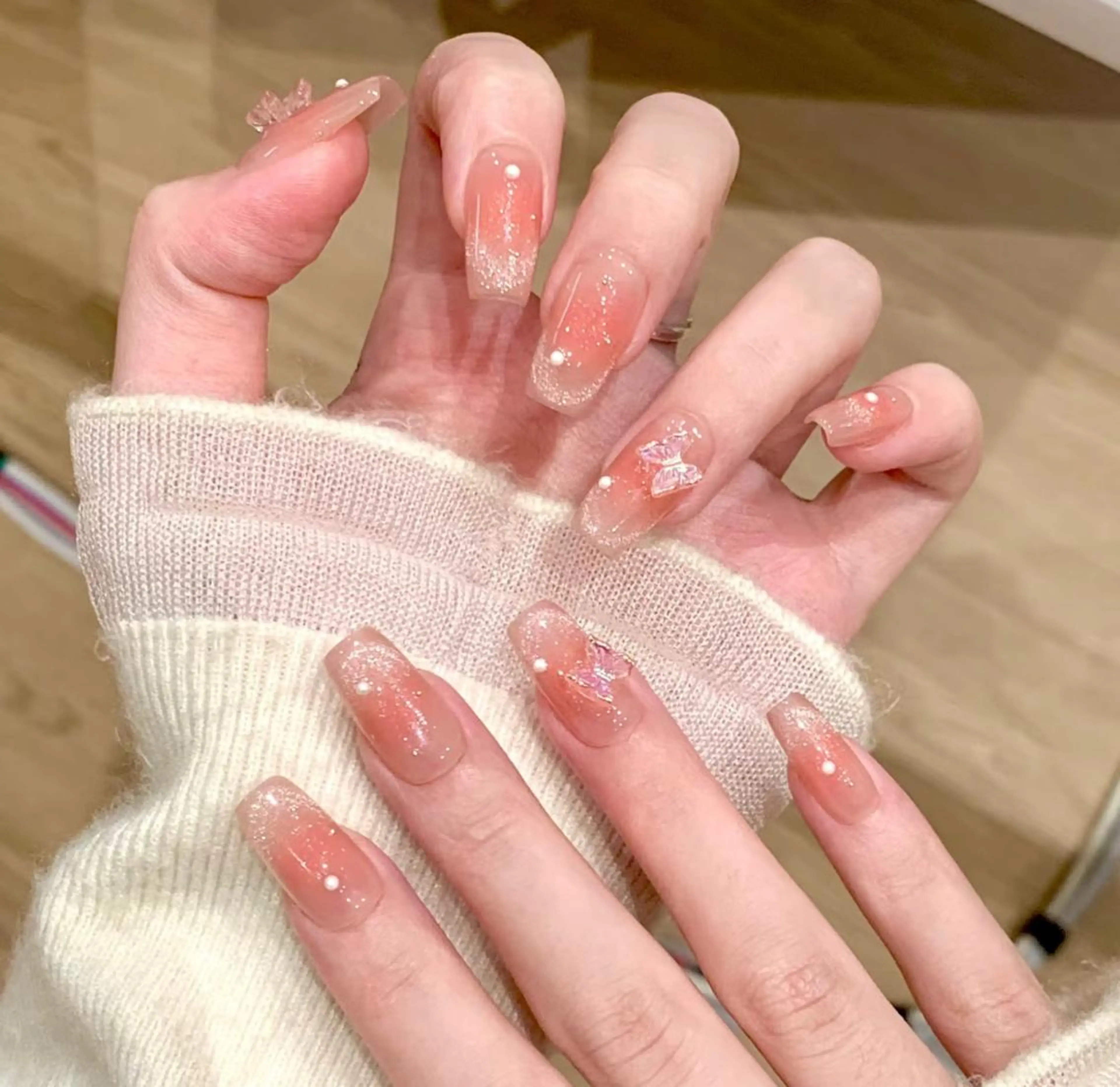 ネイル ハンドネイル 🎀 Ayaka_nailのネイルデザイン