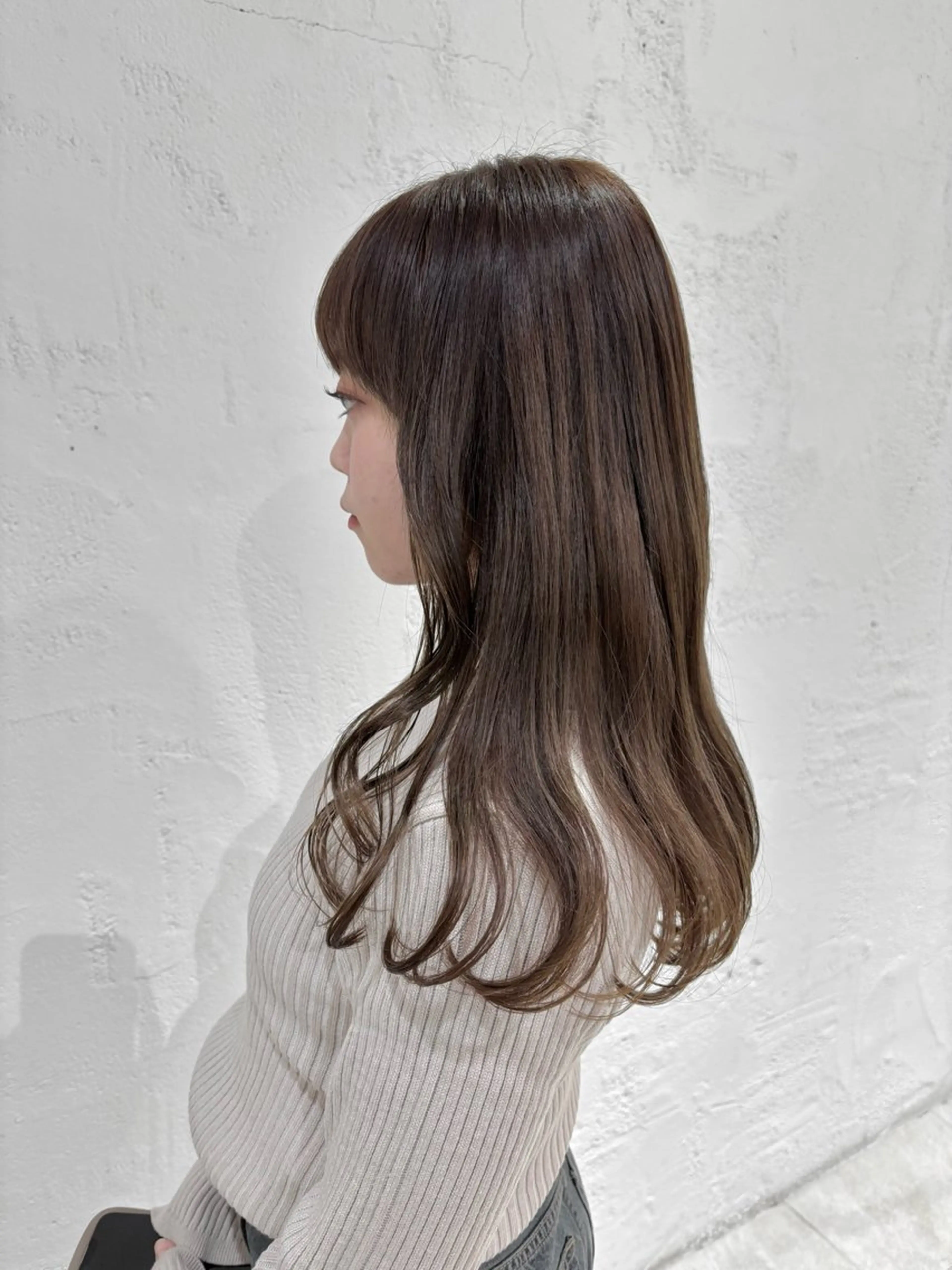 カラー ベージュカラー ブリーチ 透明感カラー ダブルカラー グレージュ ヘアカラー トリートメント サソウ ユリエ🥥のヘアスタイル