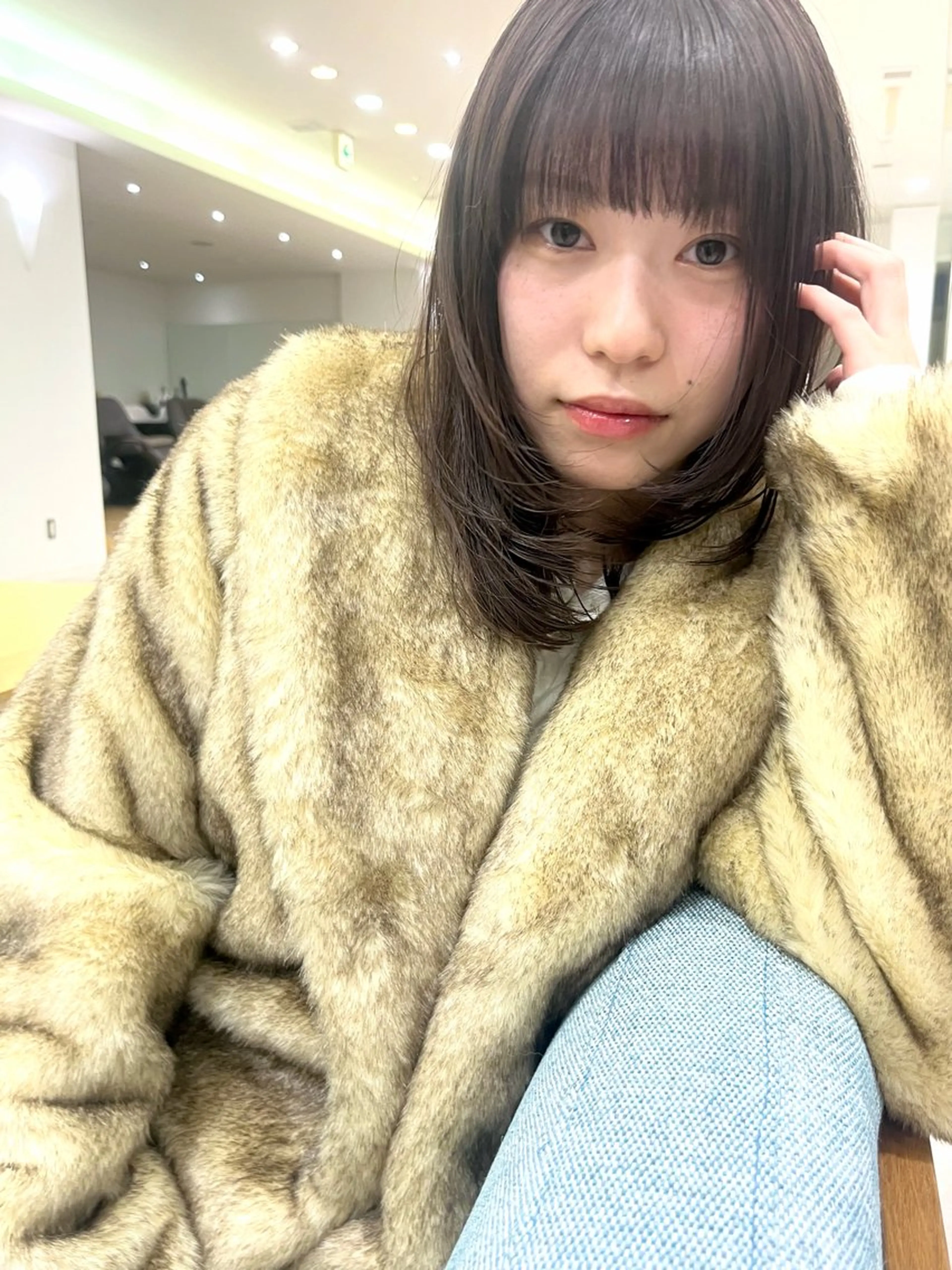 ミディアム カラー ブラウンカラー 顔まわりレイヤー 顔周りカット レイヤーカット cana カナ/レイヤーカットのヘアスタイル