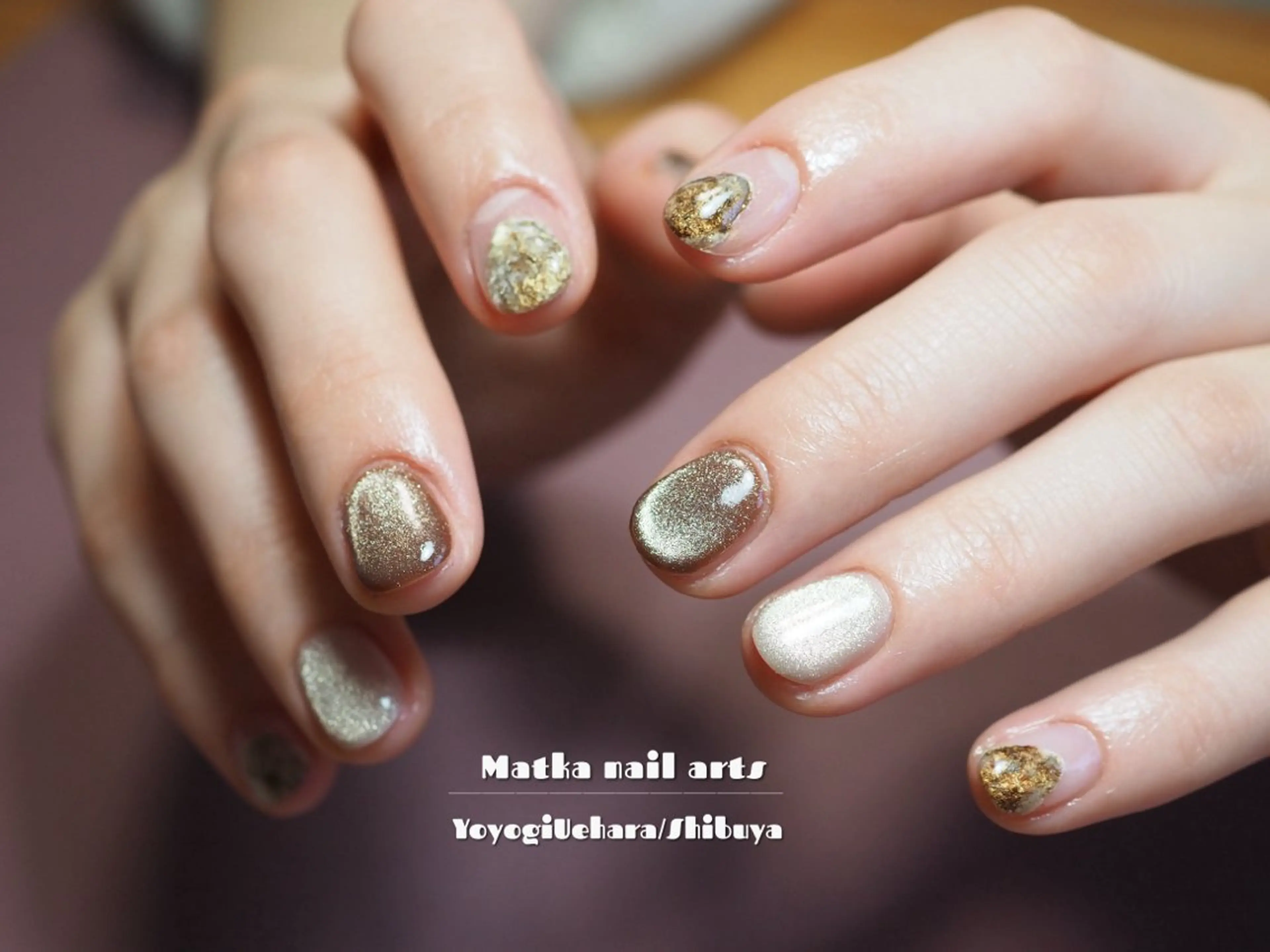 ネイル ブラウン ゴールド マグネットネイル ニュアンスネイル 撮影モデル ネイルとタロット/ ユウのその他イメージ