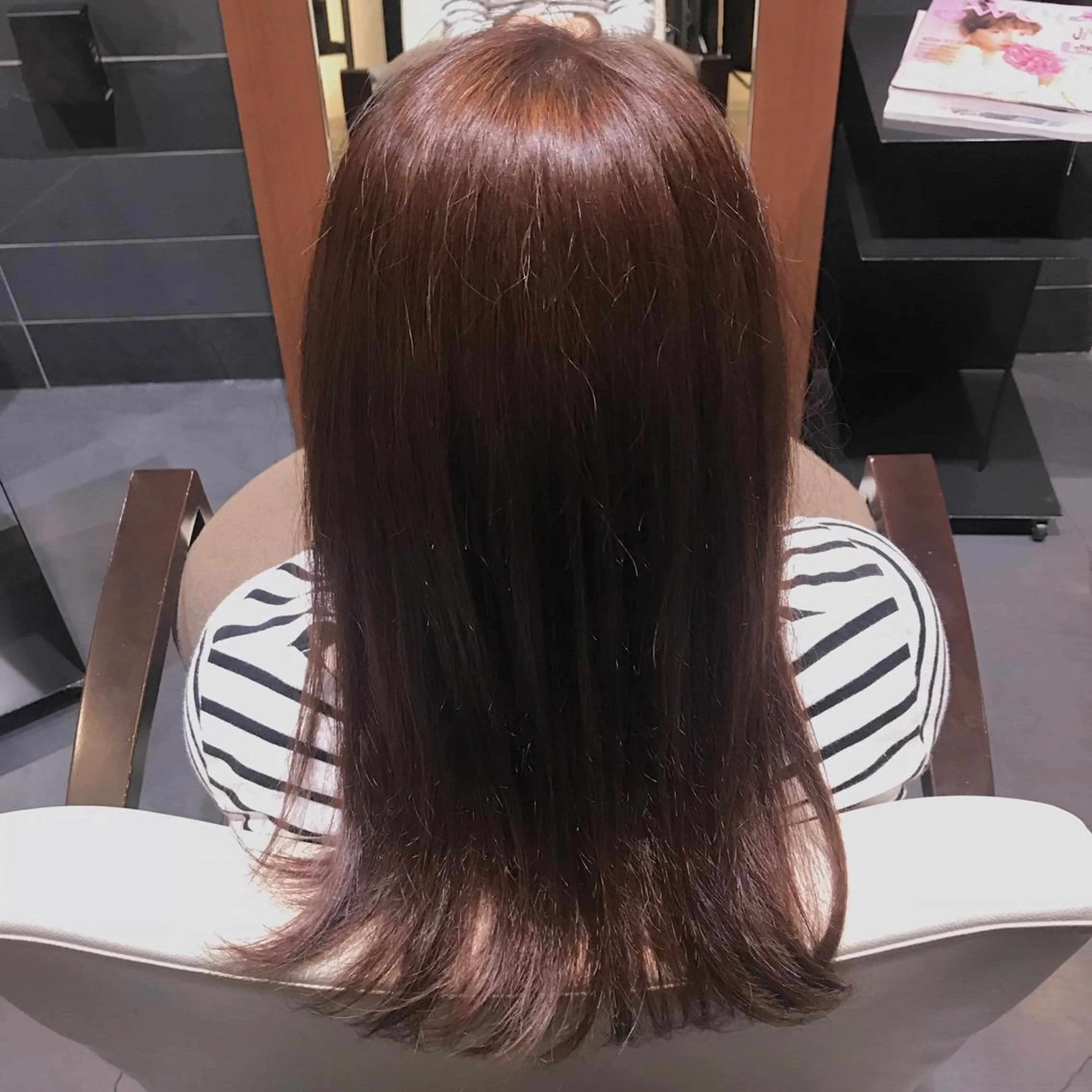 ロング カラー 中井 一葉のヘアスタイル