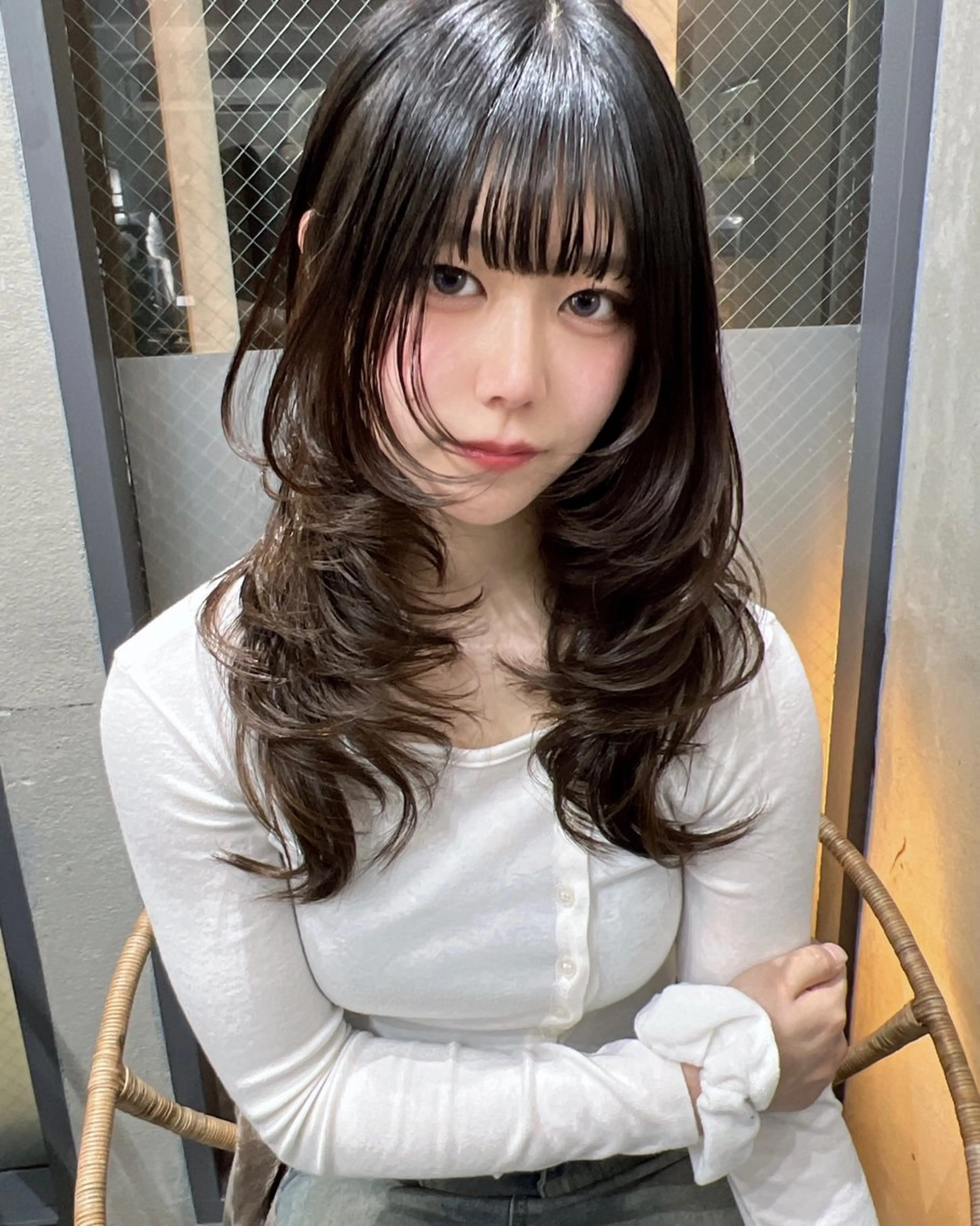 セミロング カット ヘアカラー maya レイヤーカットのヘアスタイル