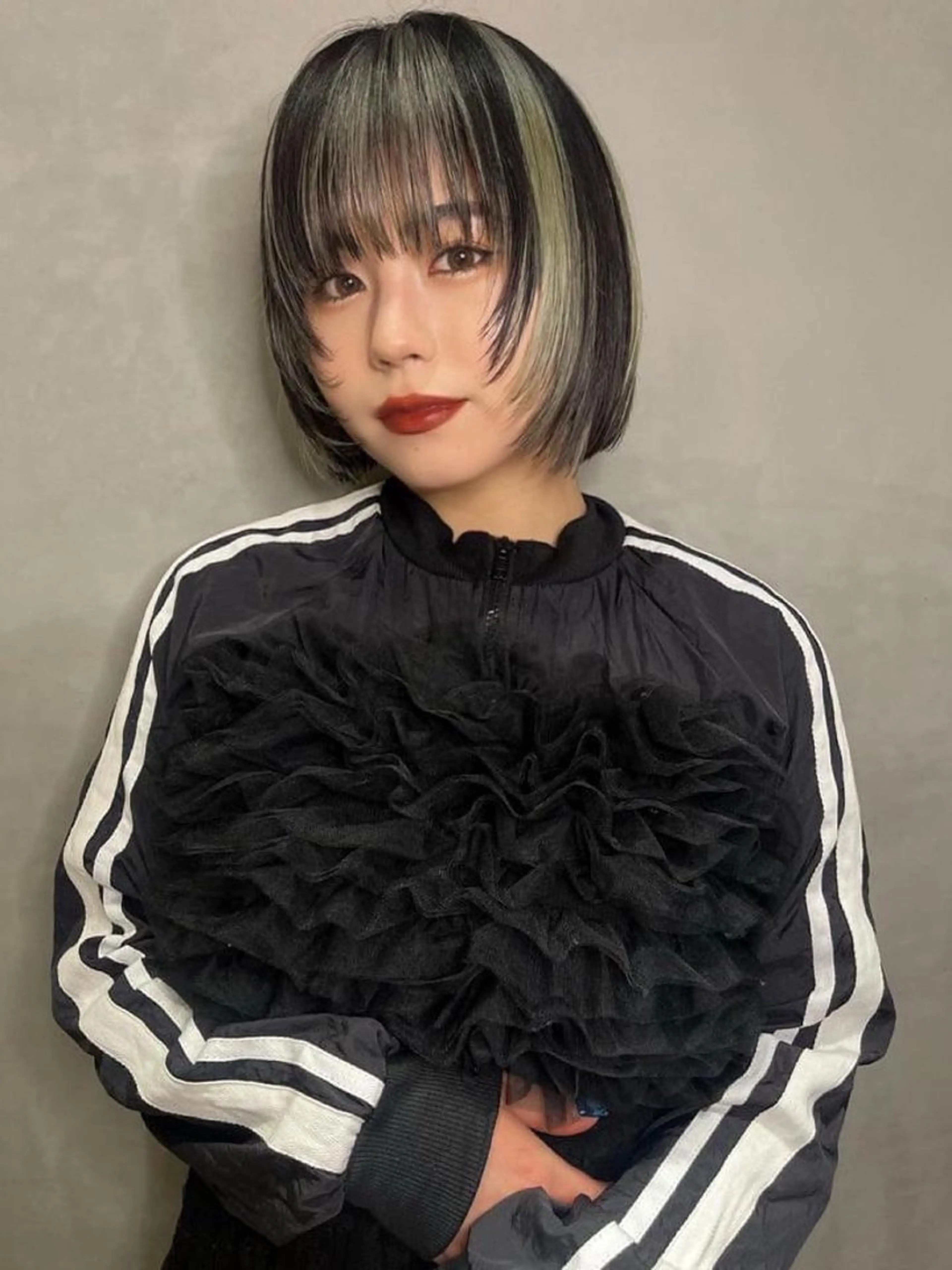 ショート カラー ヘアアレンジ MINXharajuku所属・レイヤー MINX伊藤なず菜のヘアスタイル