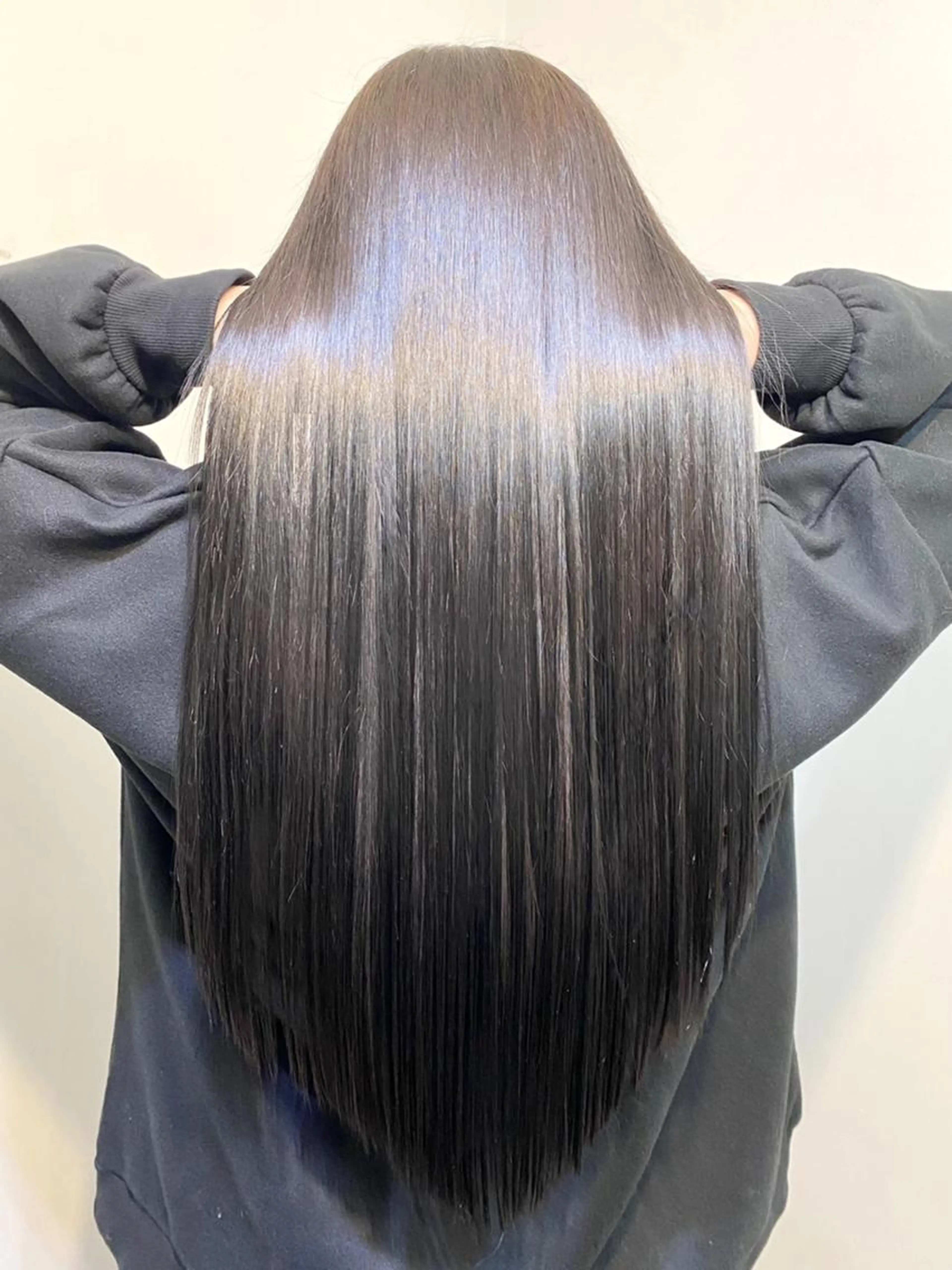 【自然な質感☆】✨艶髪縮毛矯正＋フルカラー＋カット✨の写真