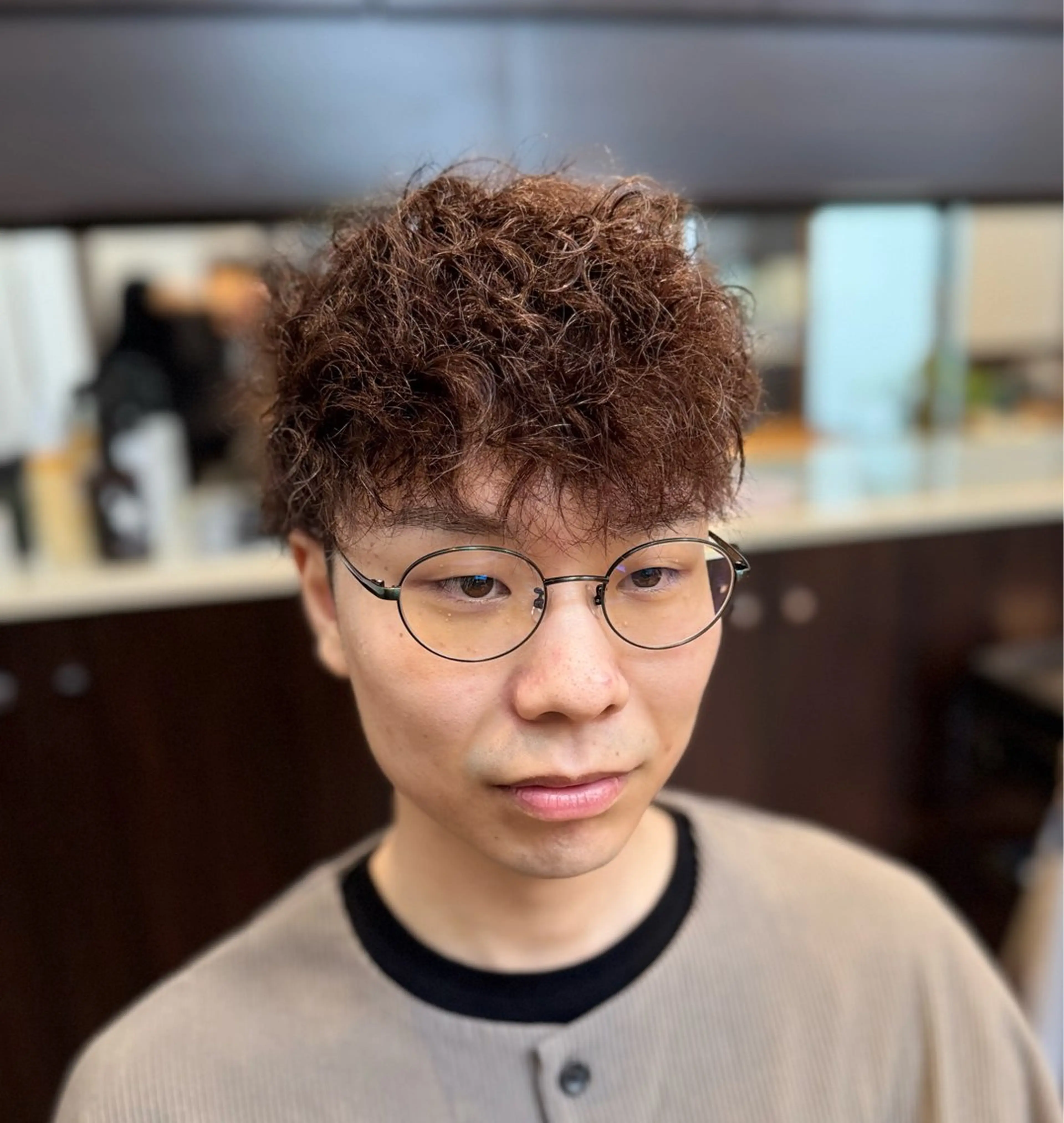 ショート カラー パーマ メンズ ベージュカラー ブラウンカラー トリートメント カット ヘアカラー パーマ トリートメント 長屋 裕也のヘアスタイル