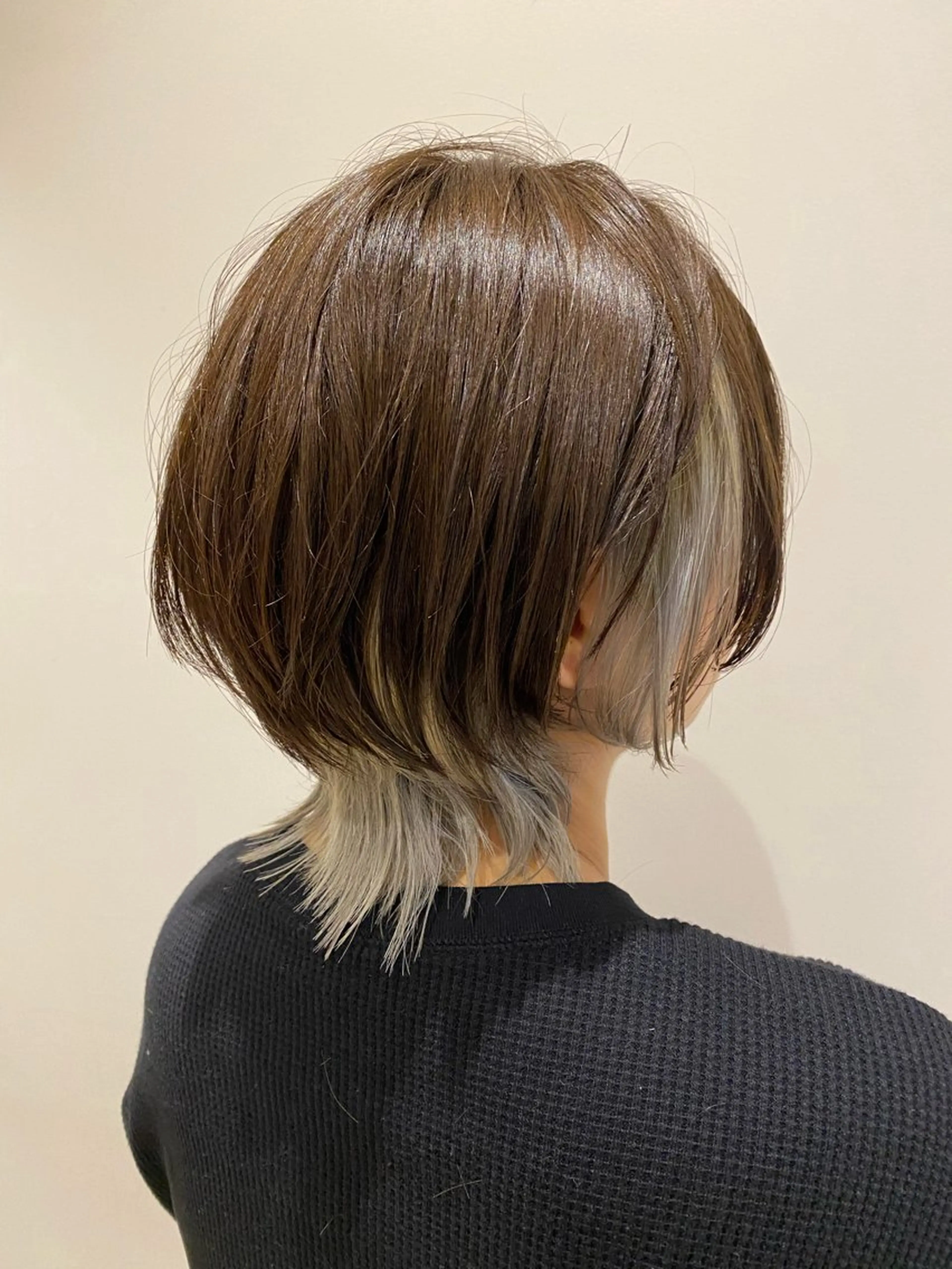 ショート カラー インナーカラー シルバー ホワイトシルバー ショートヘア ウルフカット カット ヘアカラー トリートメント 艶髪🌿美髪 大塚礼乃【西荻窪】のヘアスタイル