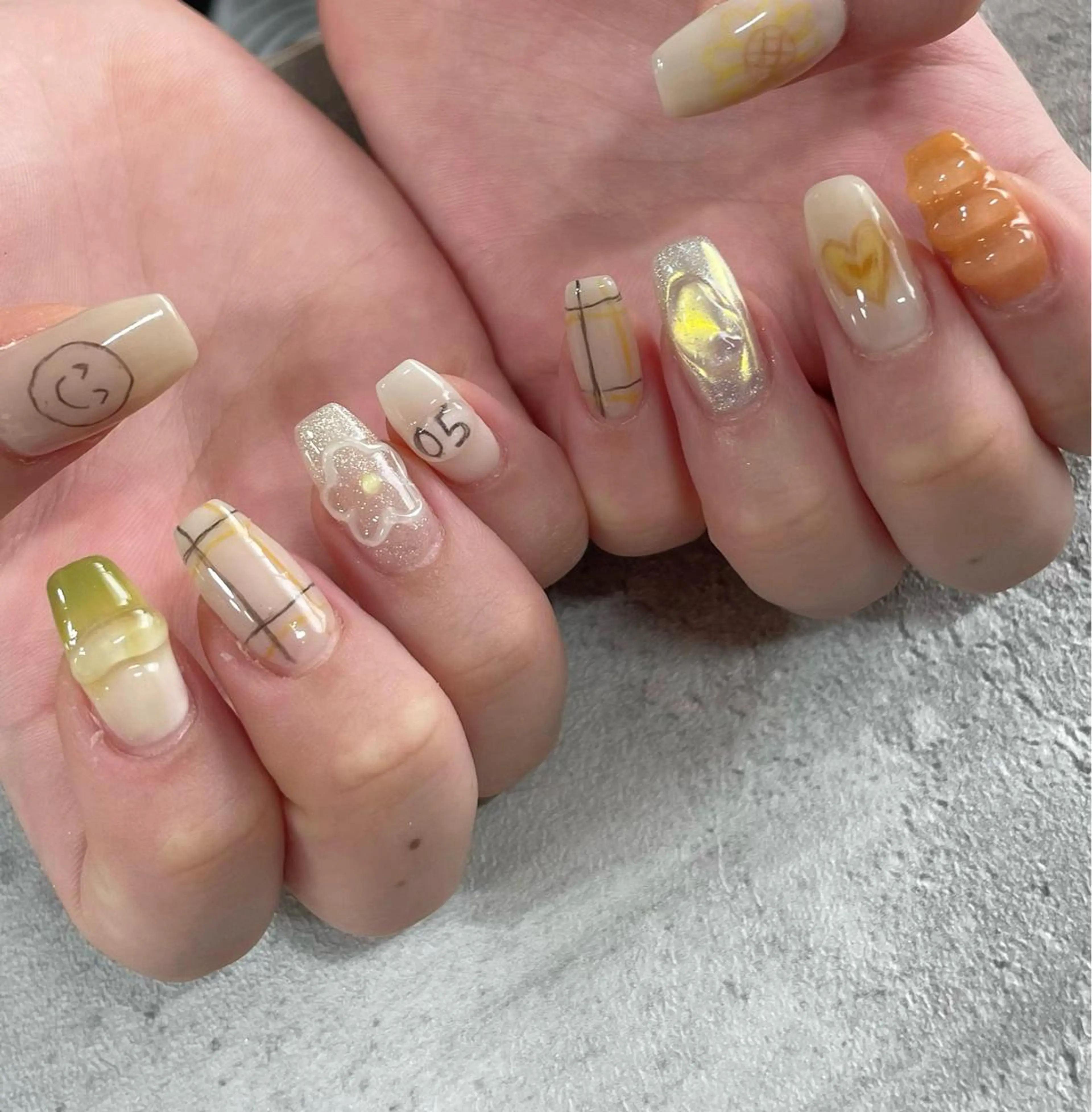 ネイル ジェルネイル 東 千夏のネイルデザイン