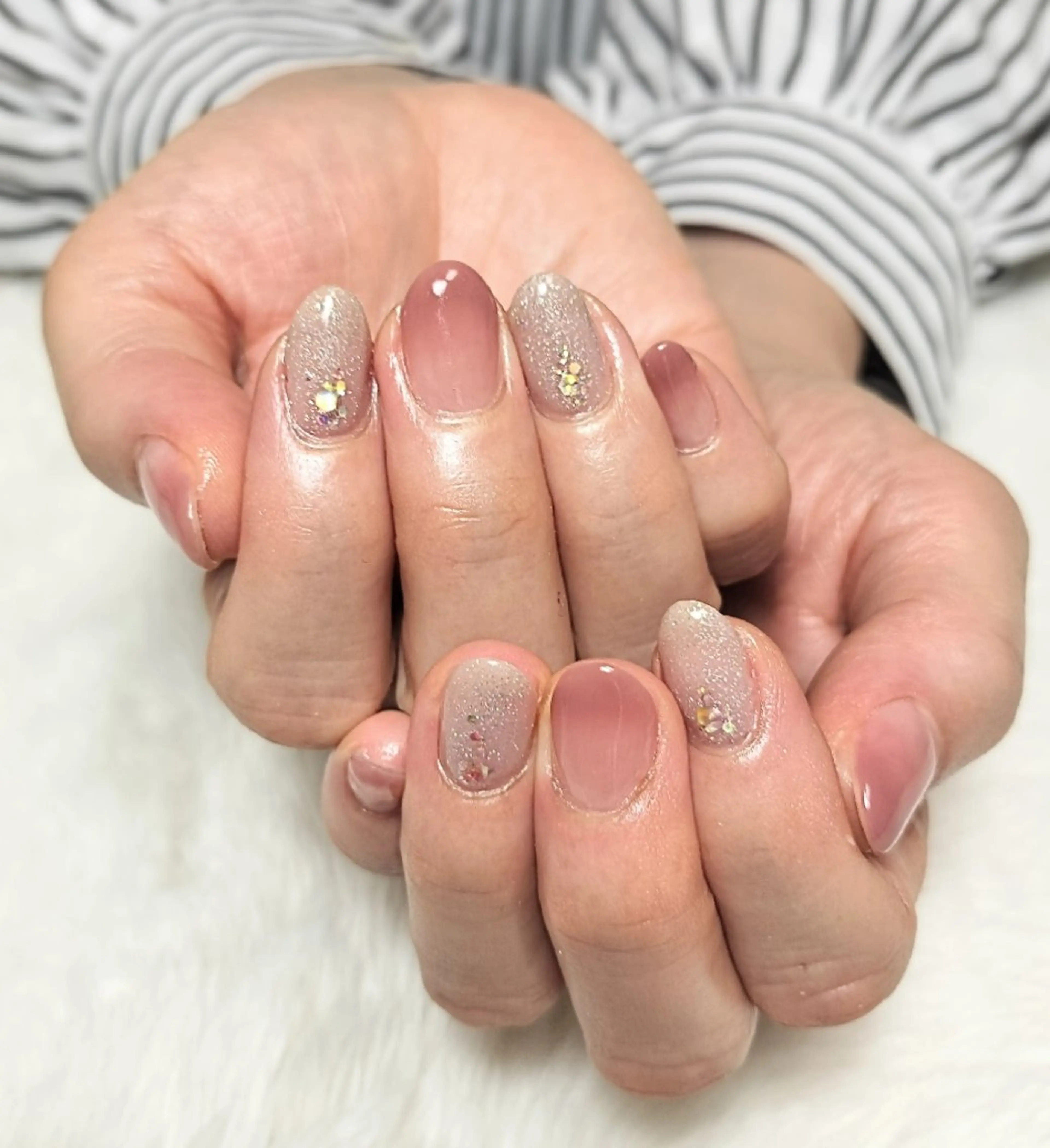 ネイル グラデーション シンプルネイル megumi. sのネイルデザイン