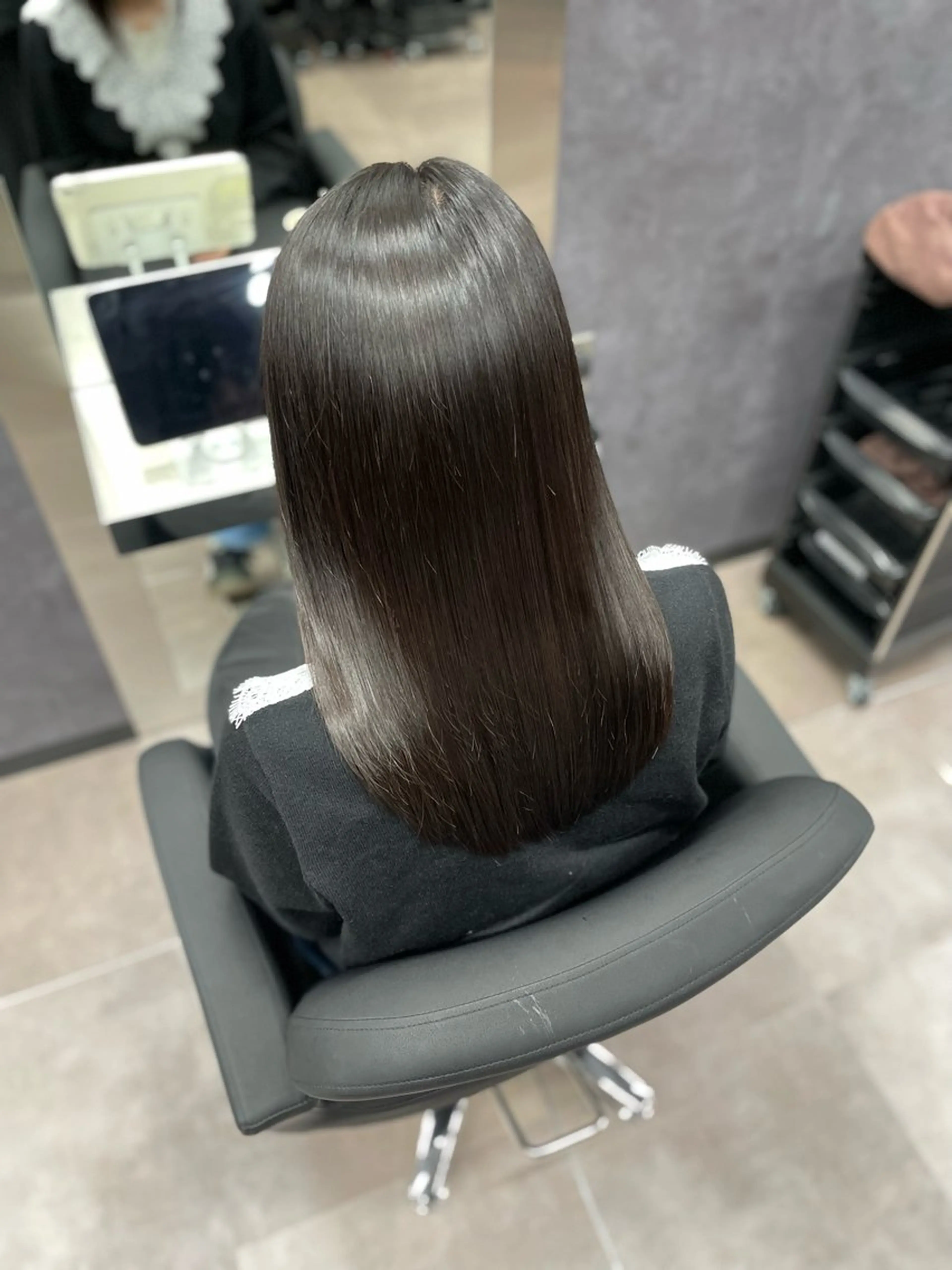 ロング カット ヘアカラー トリートメント CYNTHIADUE 店長｜ IRISUのヘアスタイル