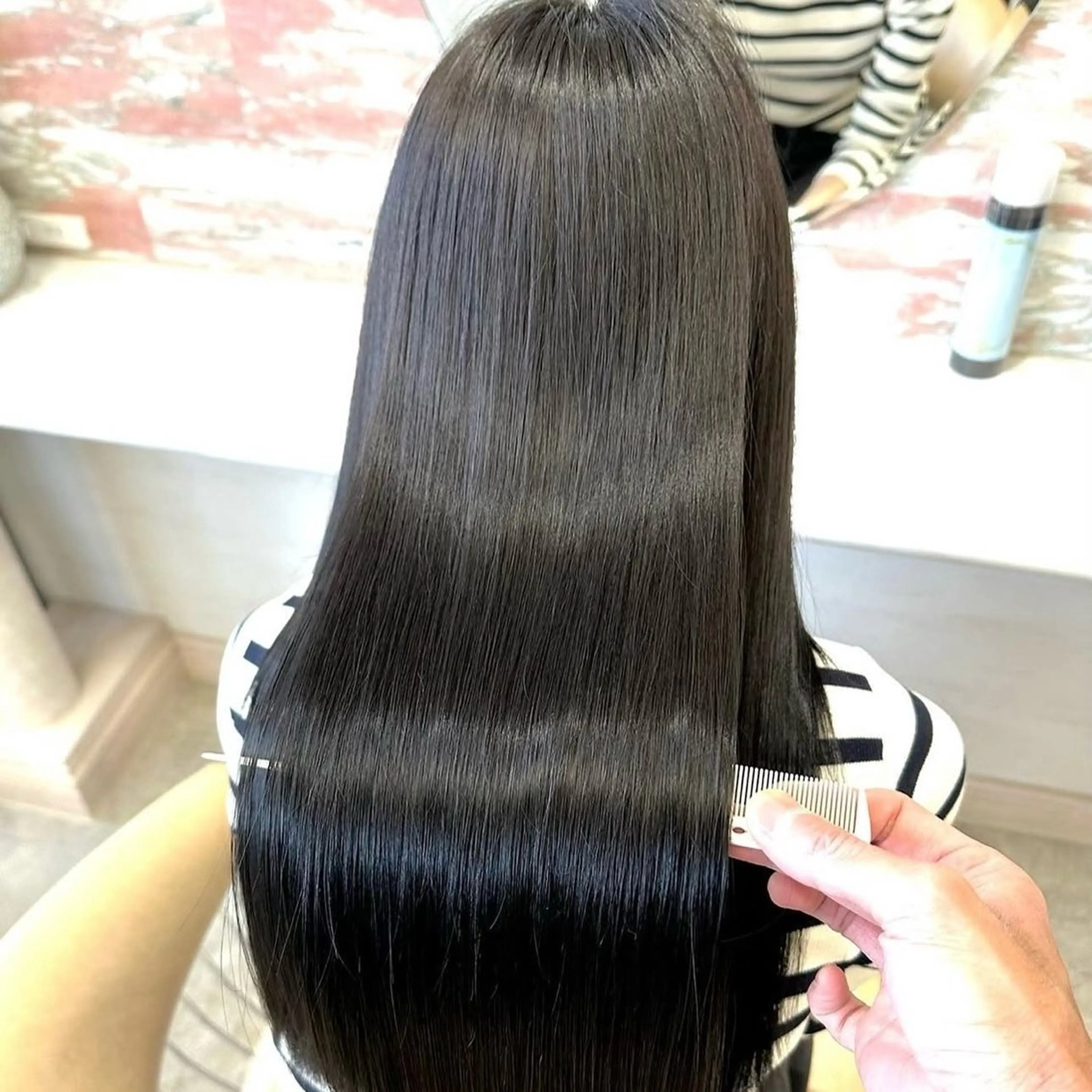 ロング 縮毛矯正 新川 月菜のヘアスタイル