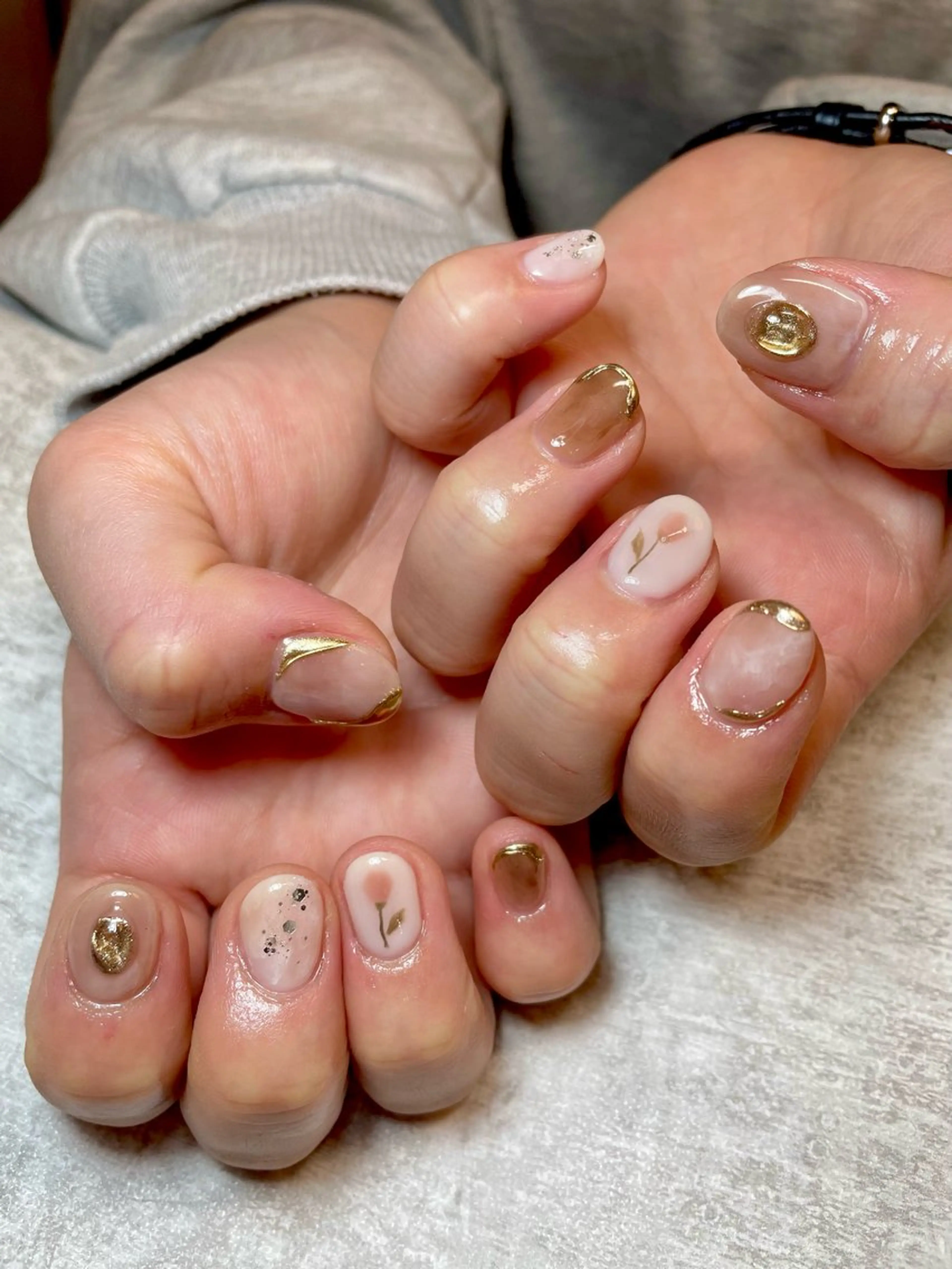 ネイル アートネイル フラワーネイル 持ち込み ニュアンスネイル nana .のネイルデザイン