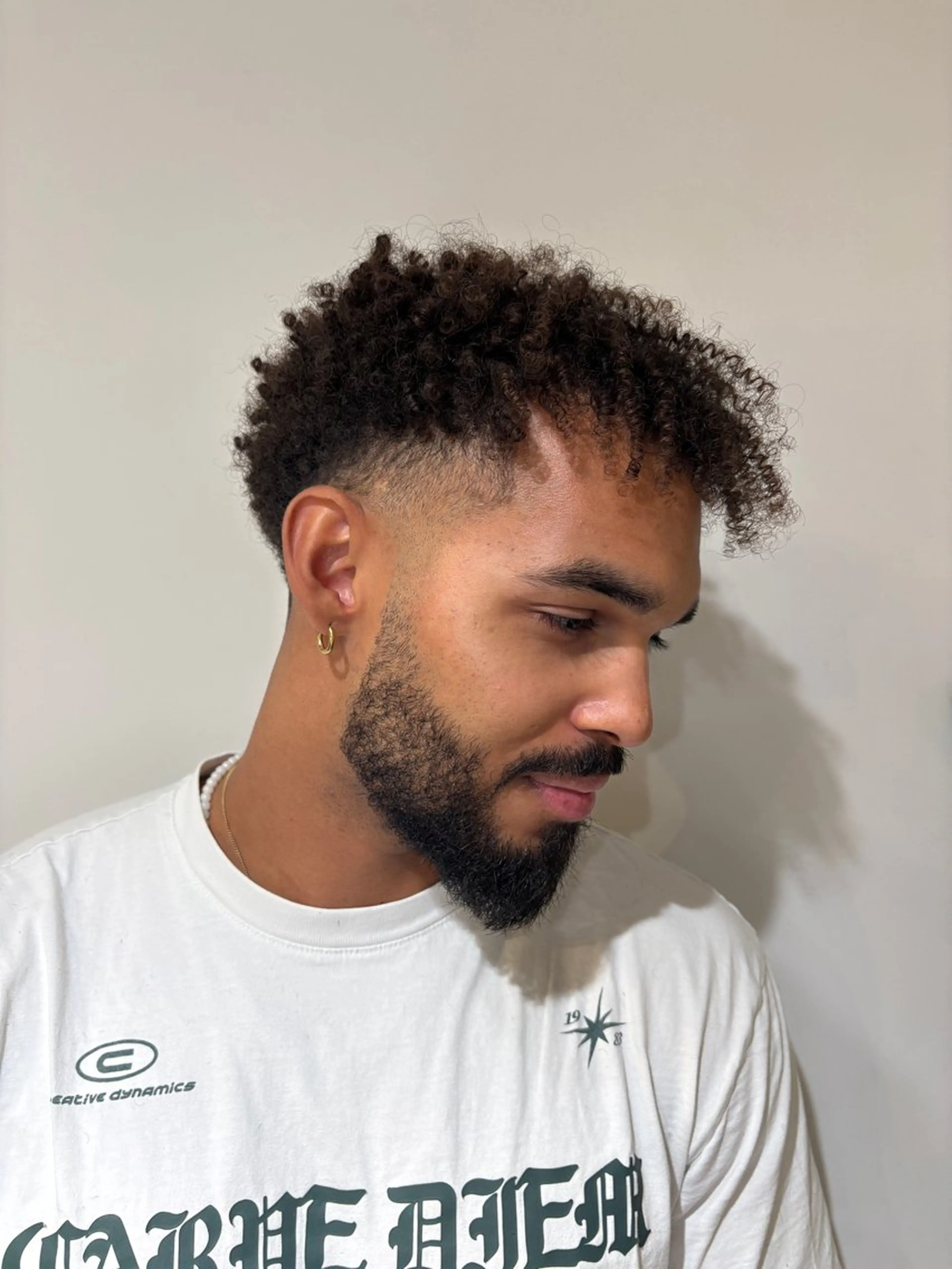 ショート メンズ フェードカット スキンフェード 藤田 虎大朗のヘアスタイル