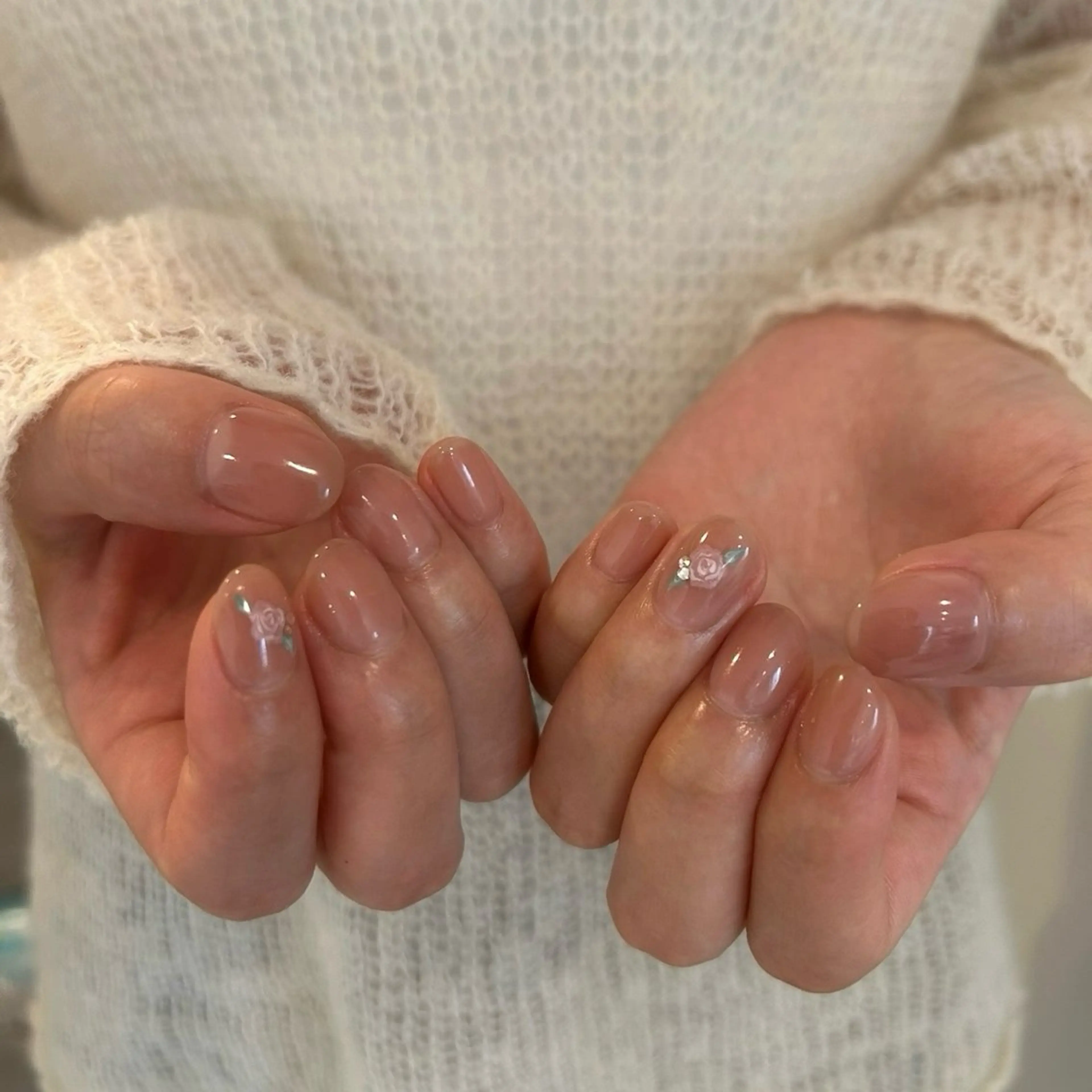 『新規限定』ハンド✋🏻画像持ち込み◎シンプルデザイン(アート量2～4本目安)コース⚠️説明欄必読⚠️の写真