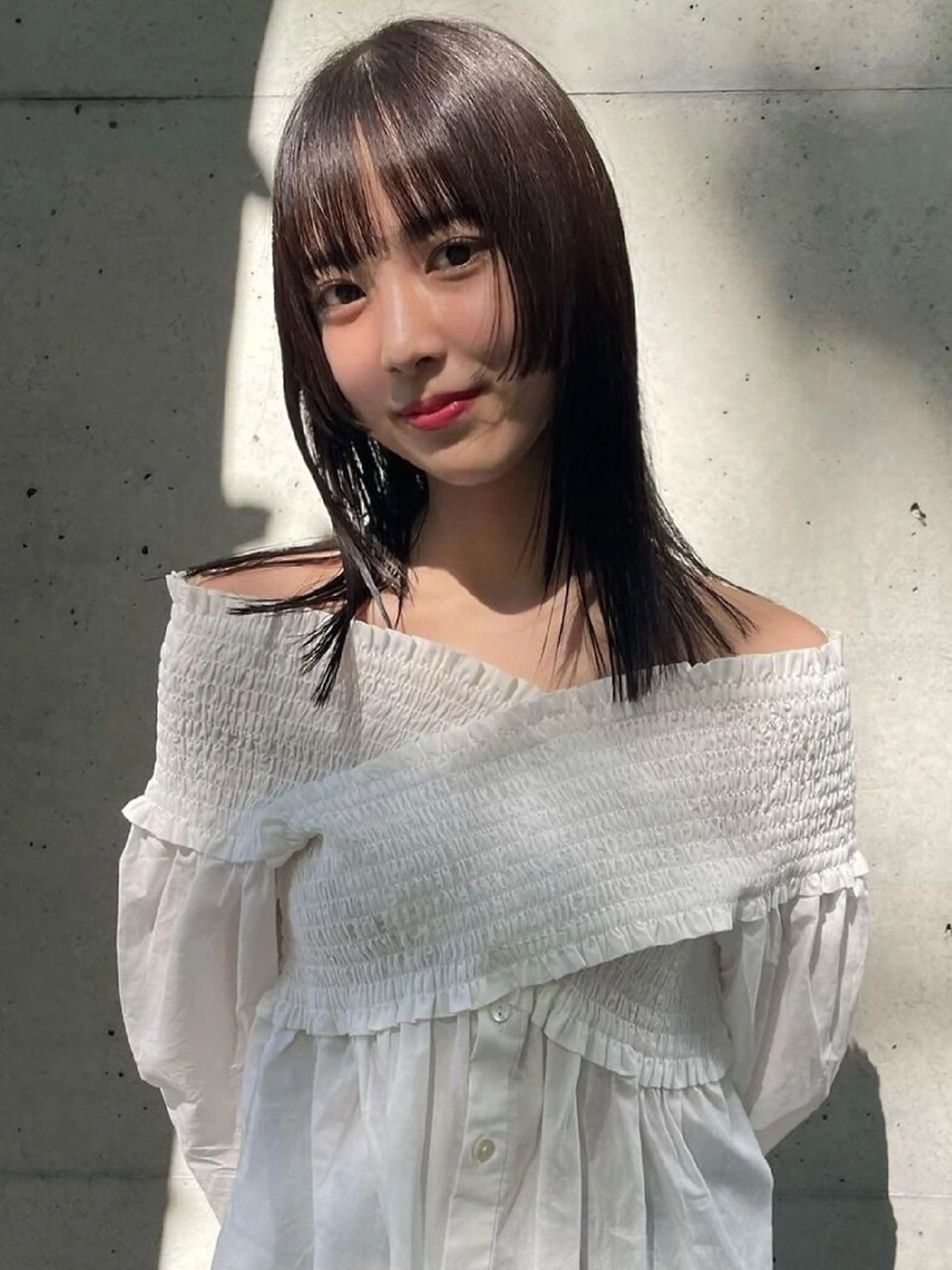 ミディアム レイヤーカット 特化美容師のヘアスタイル