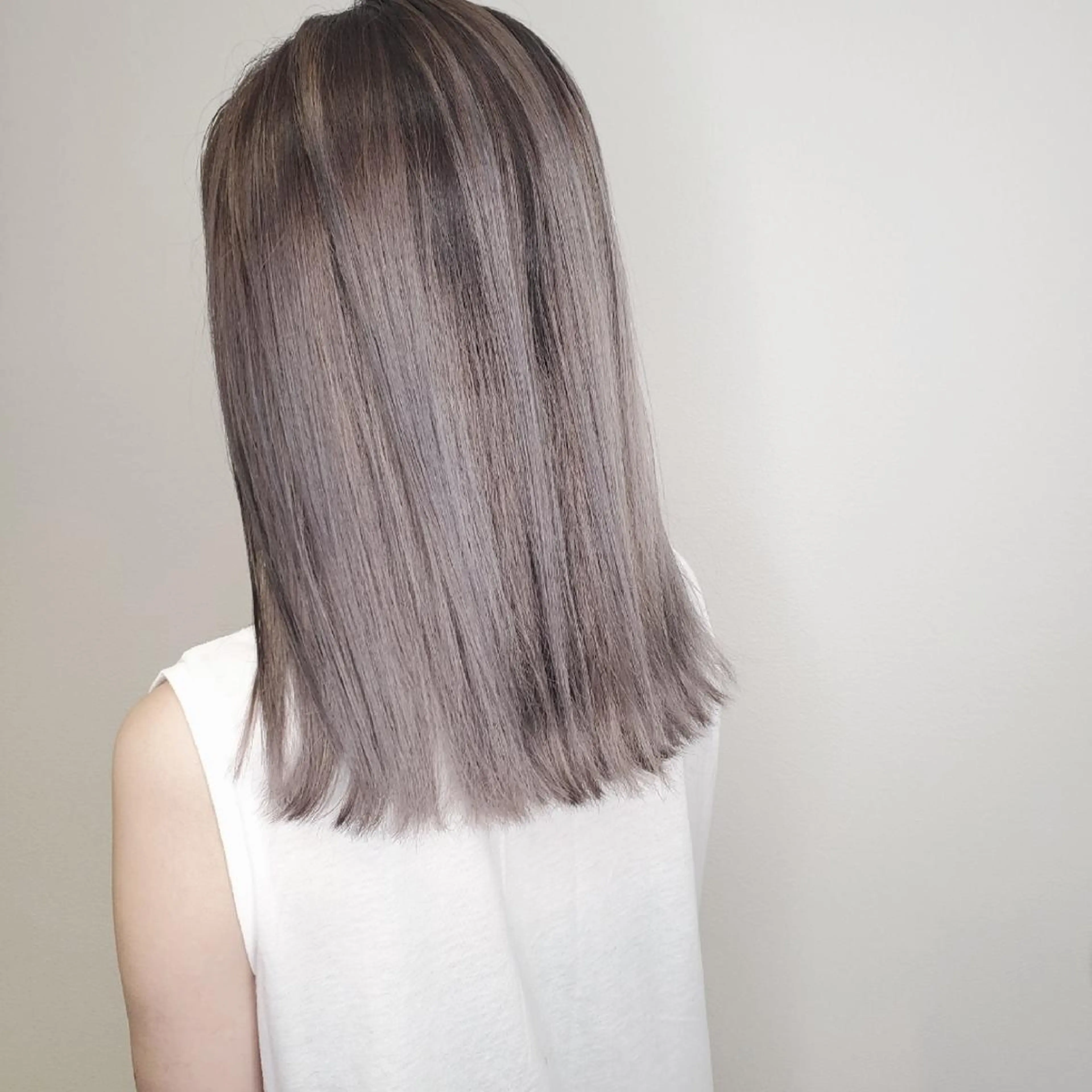 セミロング カラー バレイヤージュ レイヤーカット レイヤーカット/ ウルフカット/大橋 のヘアスタイル