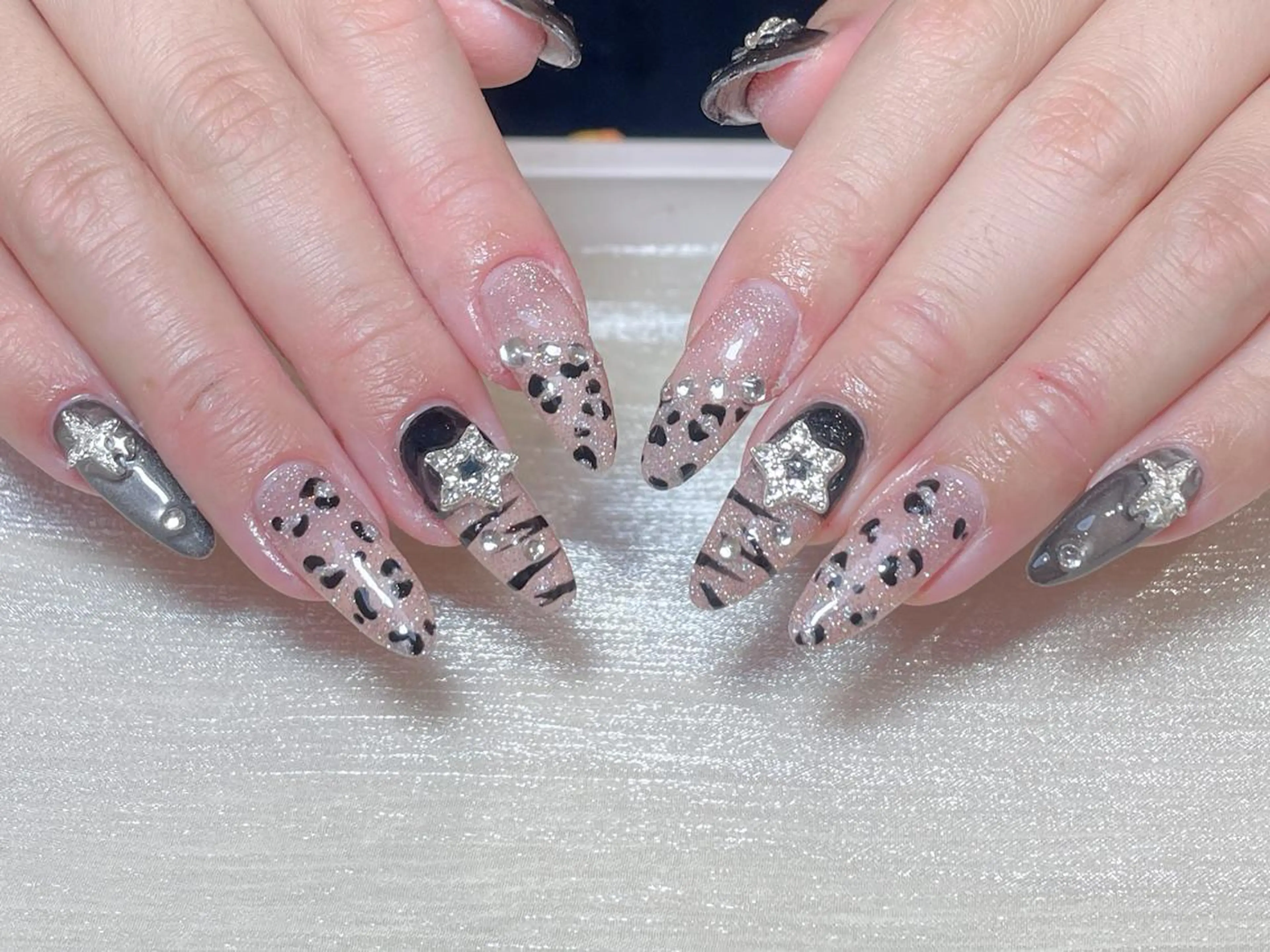 ネイル ハンドネイル ハンドケア Lumina Nail💕のネイルデザイン