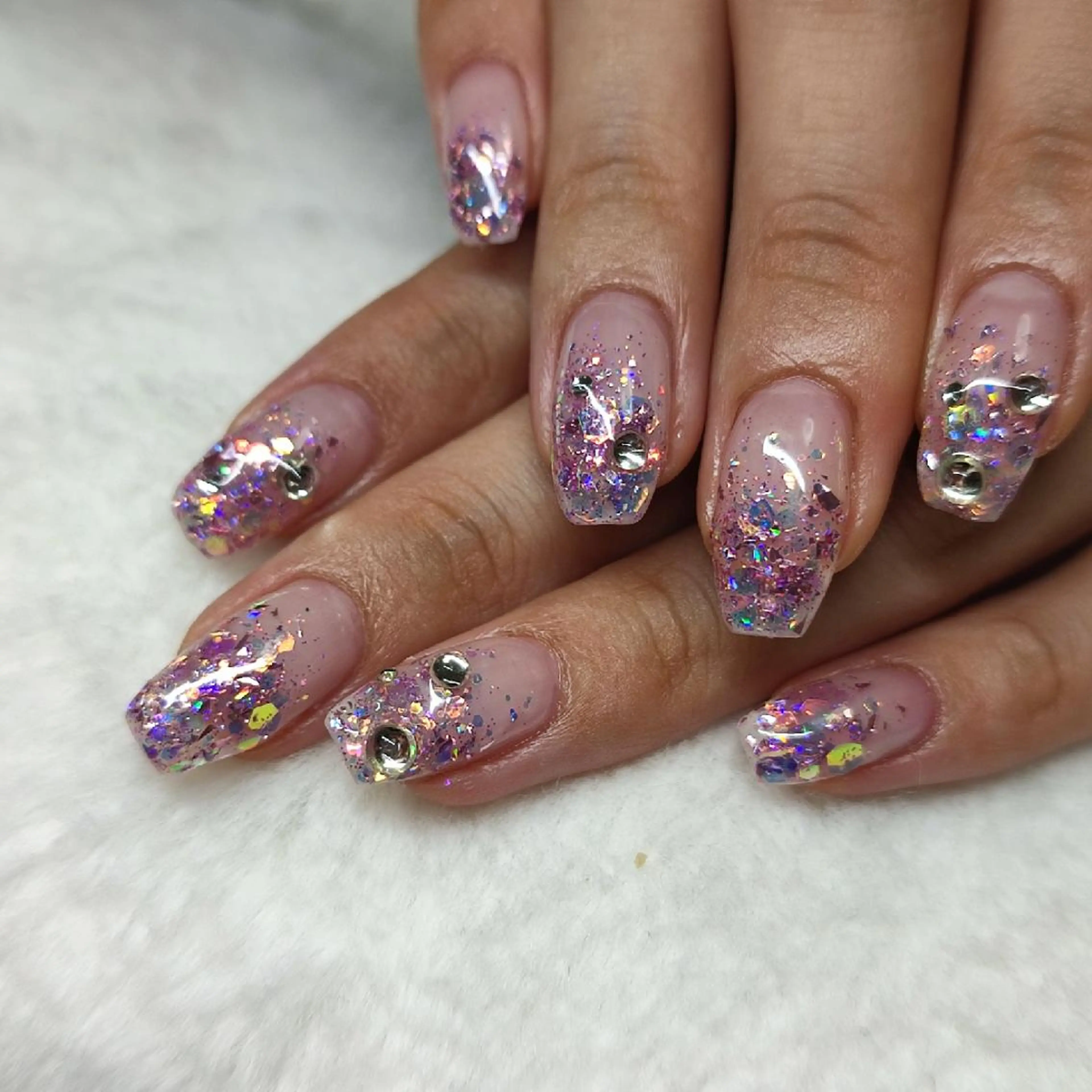 ネイル ハンドネイル RUNWAY 　　の眉毛・アイブロウイメージ