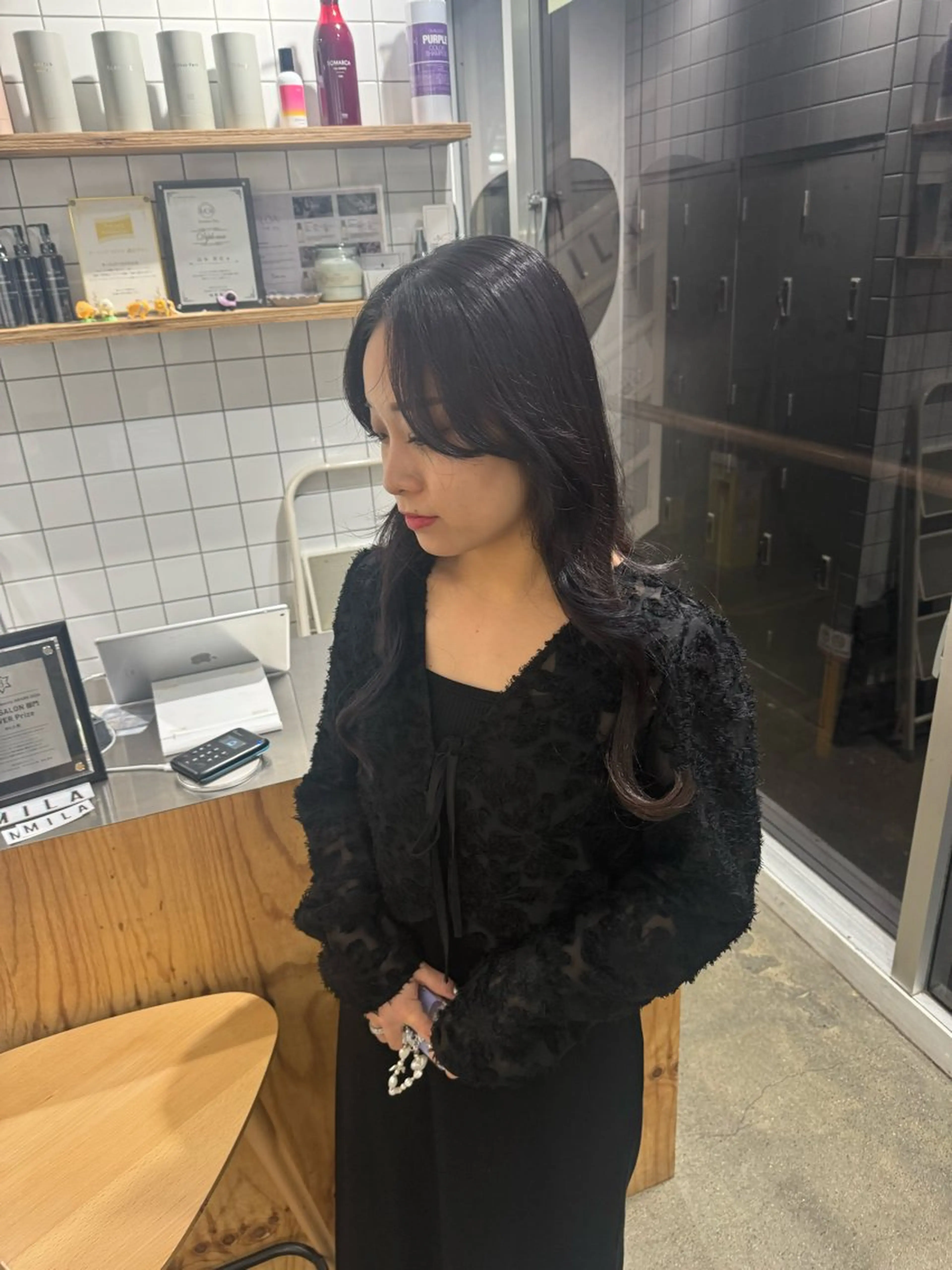 ロング カラー 透明感カラー 新宿 似合わせカラー HINAのヘアスタイル