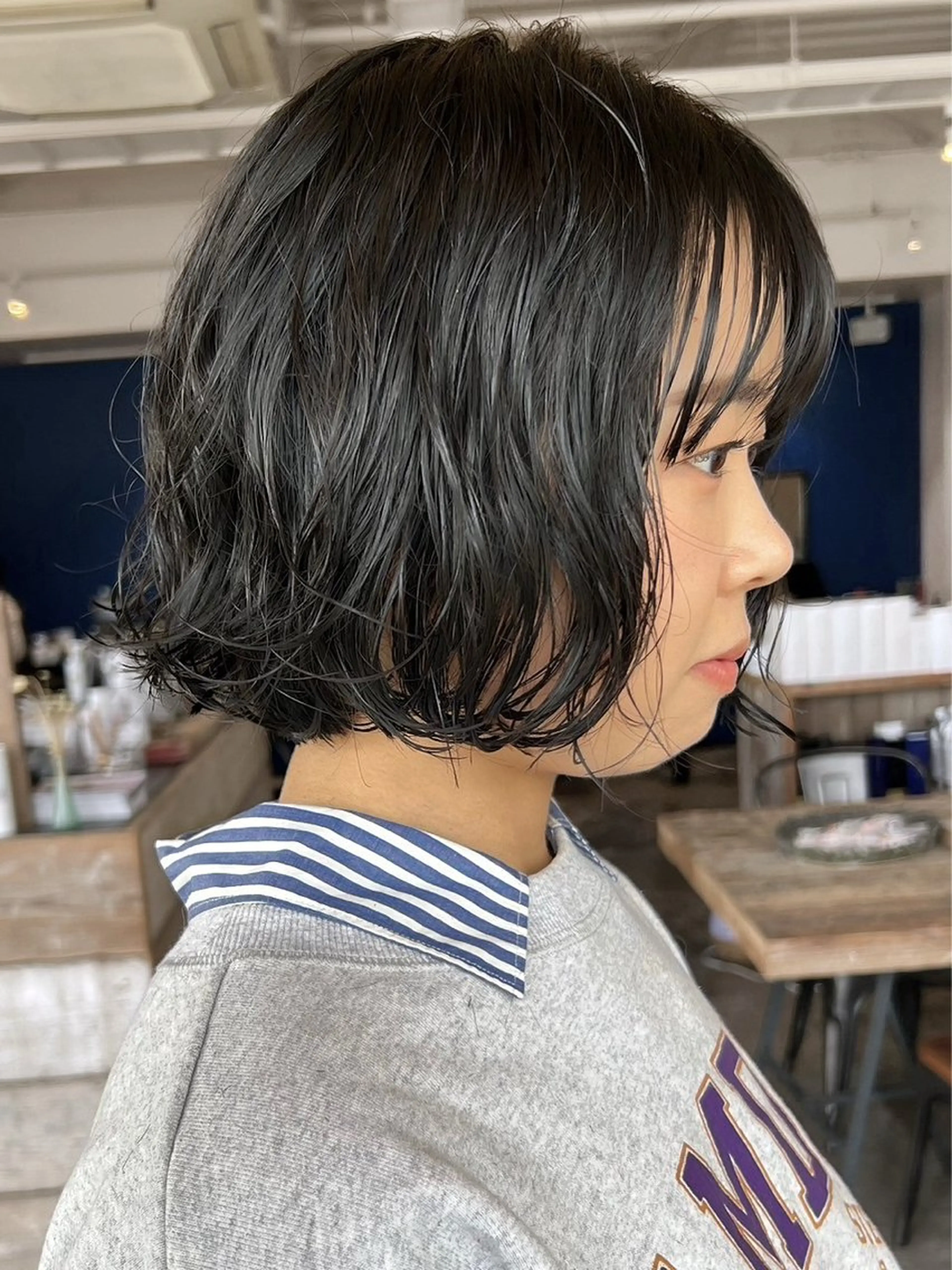 ミディアム ミディアムパーマ ボブ カット パーマ トリートメント 岸下 理緒のヘアスタイル