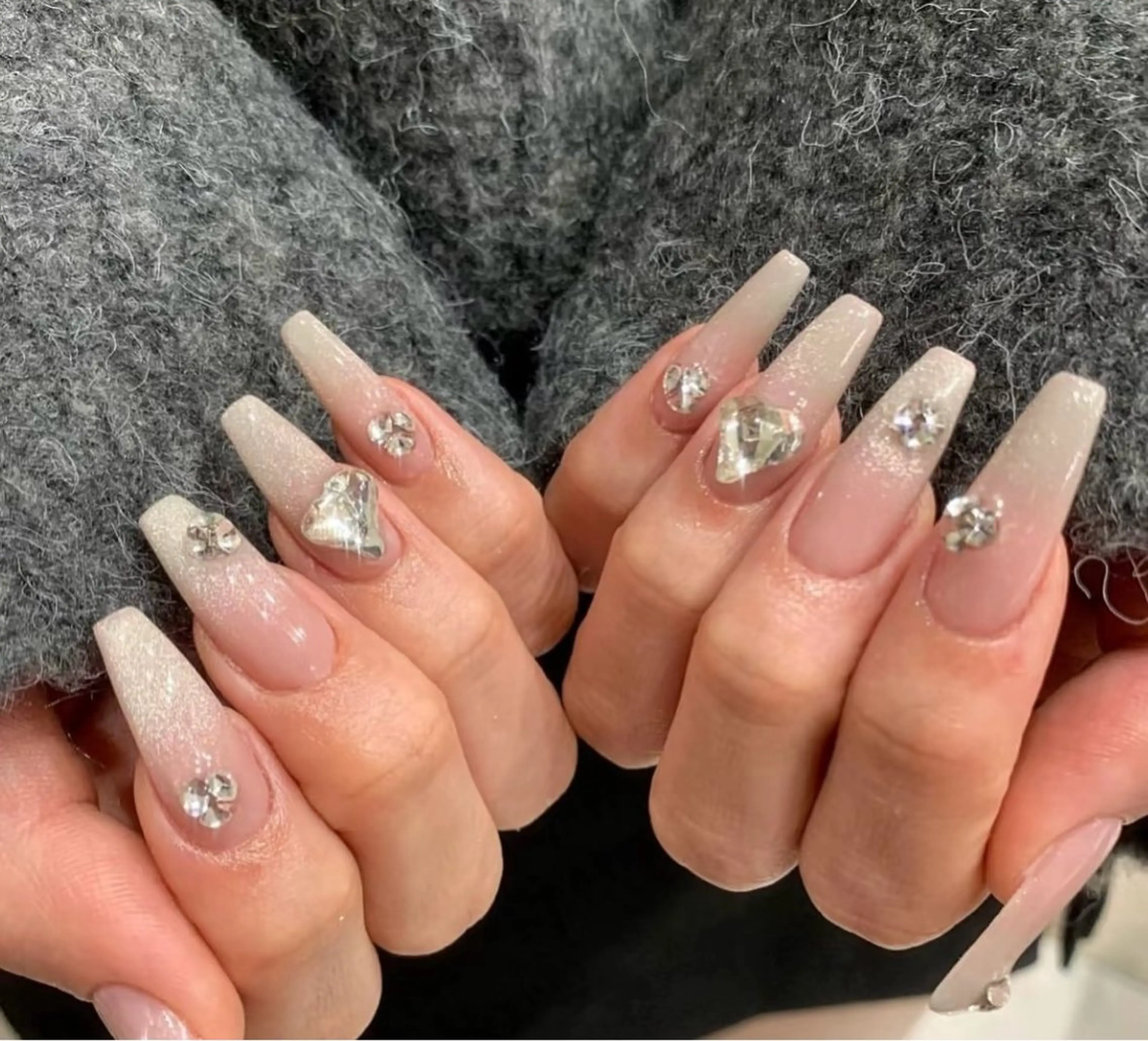 ネイル ハンドネイル luna ルナのネイルデザイン