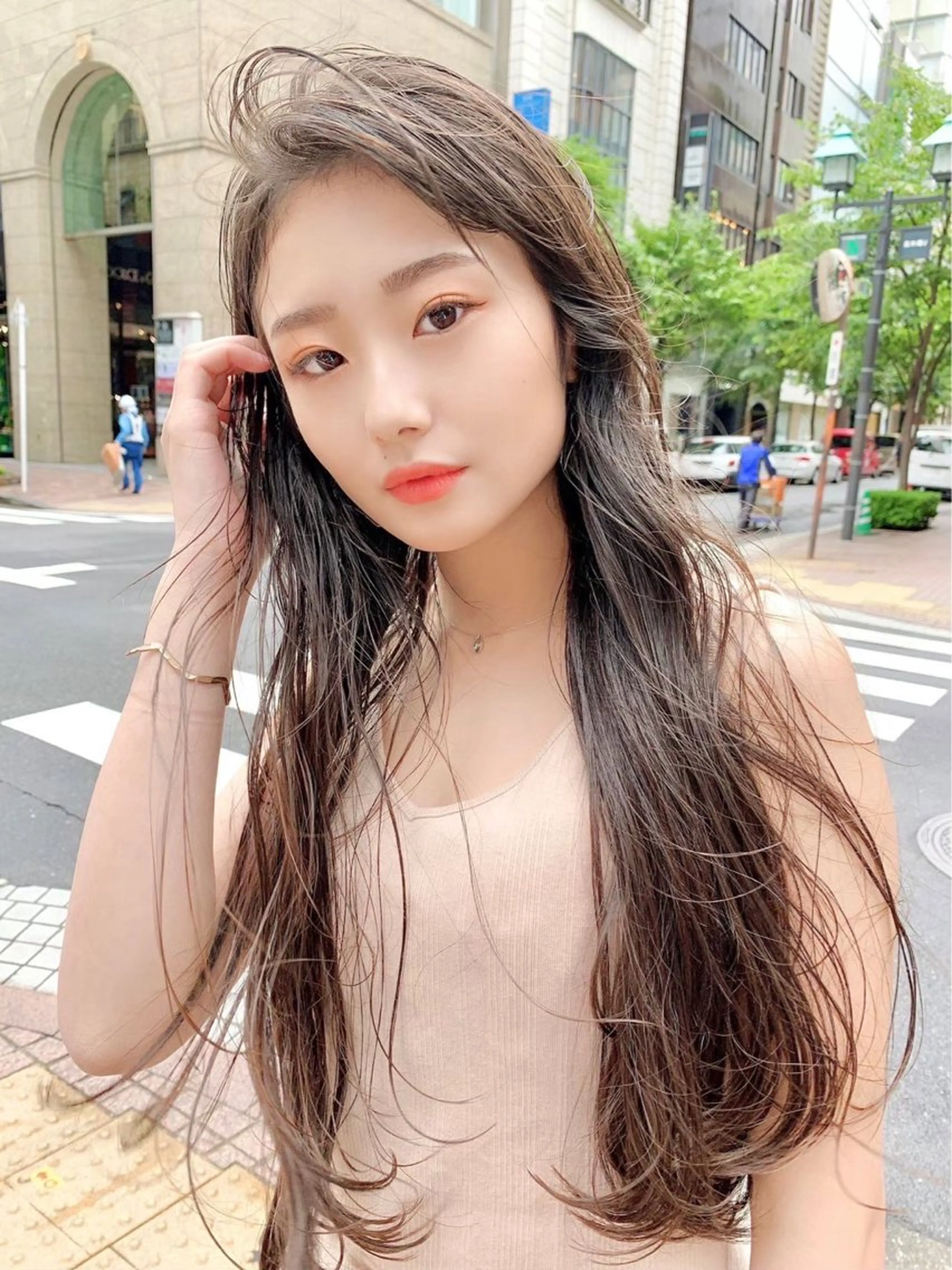 ロング ambleluxe 🌈透明感カラー中野のヘアスタイル