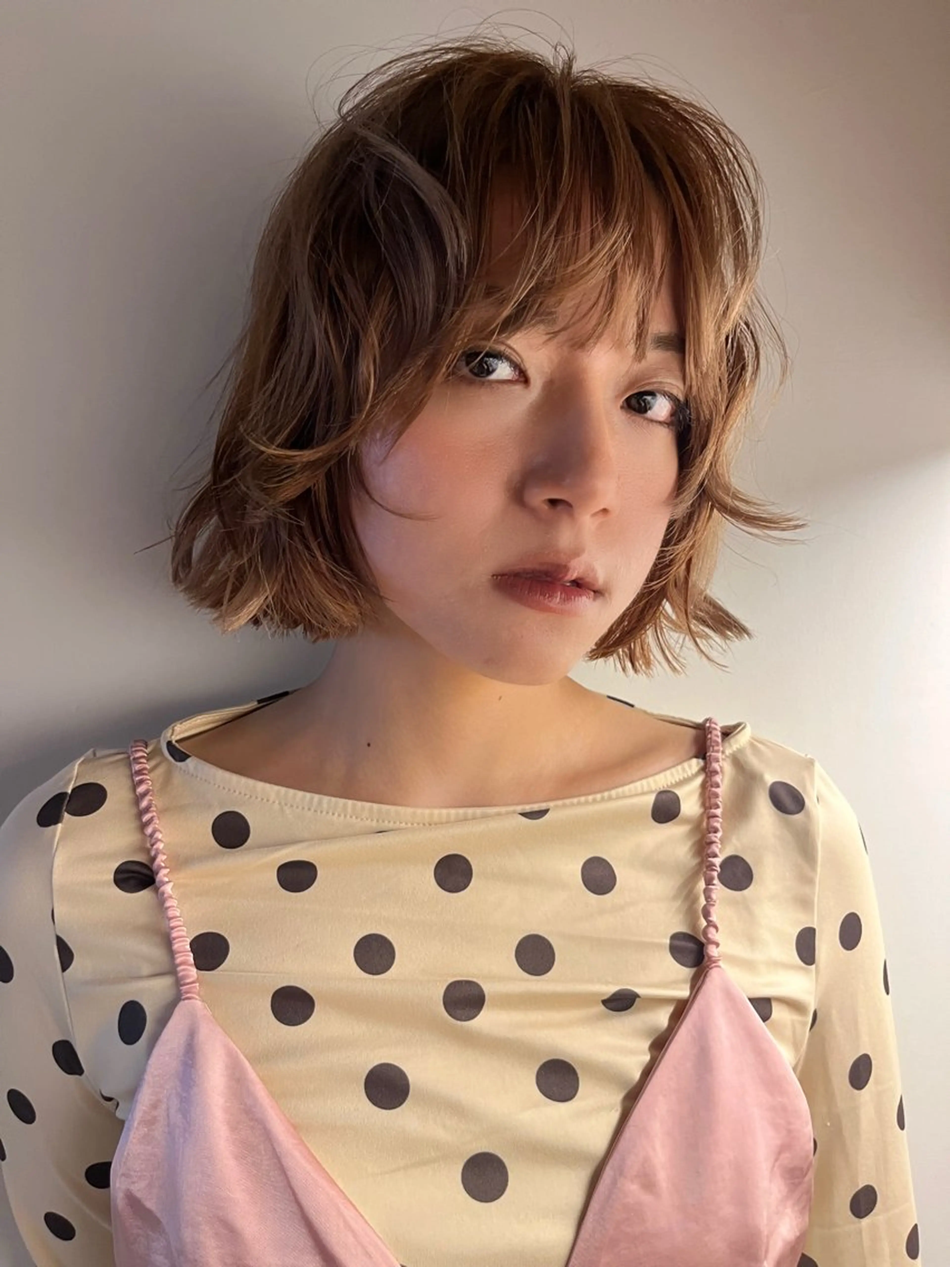 ショート カラー ベージュカラー ハイトーンカラー ボブ hono/ボブ/ ハイトーン/ベージュのヘアスタイル