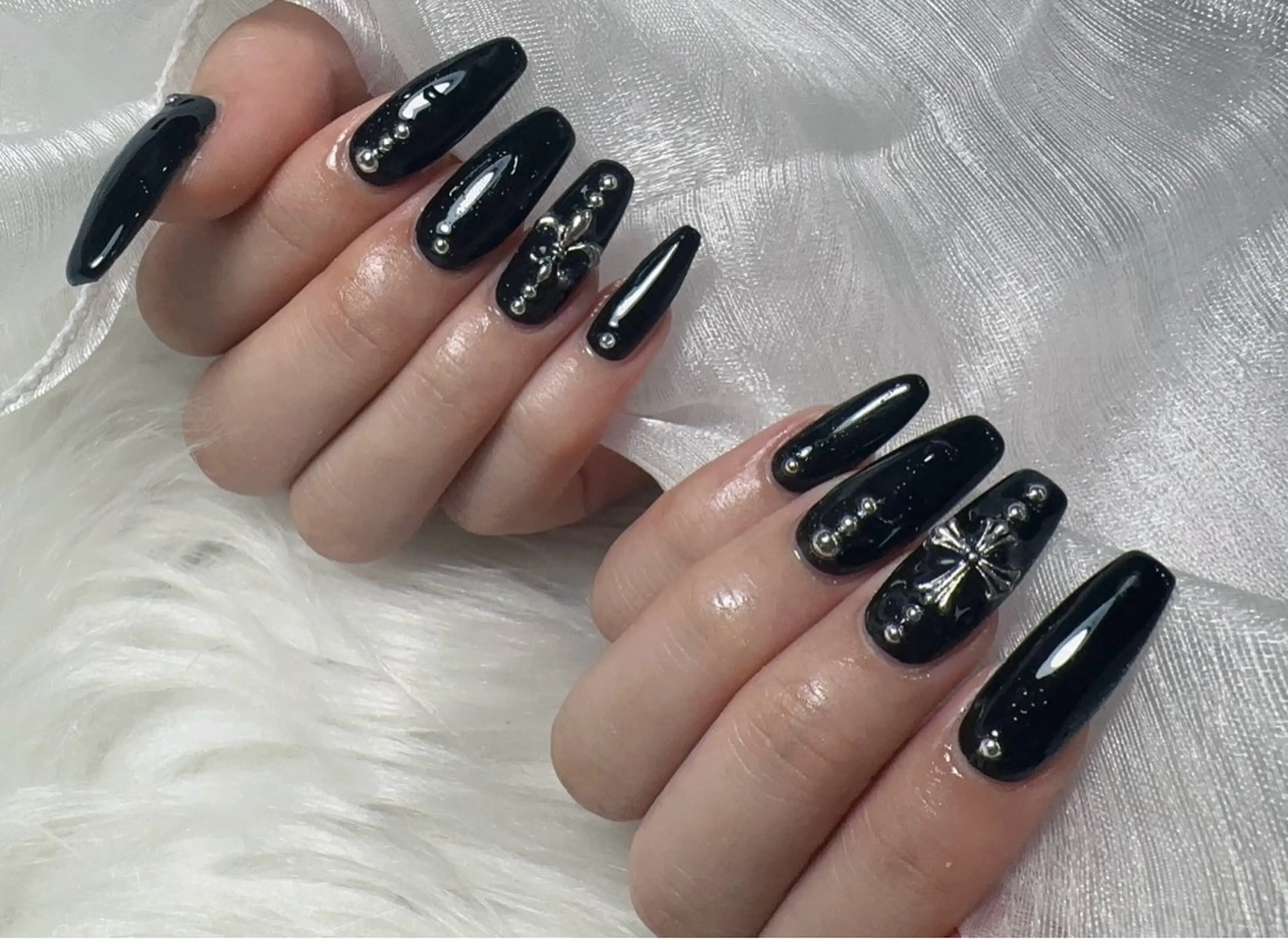 ネイル ハンドネイル &ME ネイルサロンのネイルデザイン