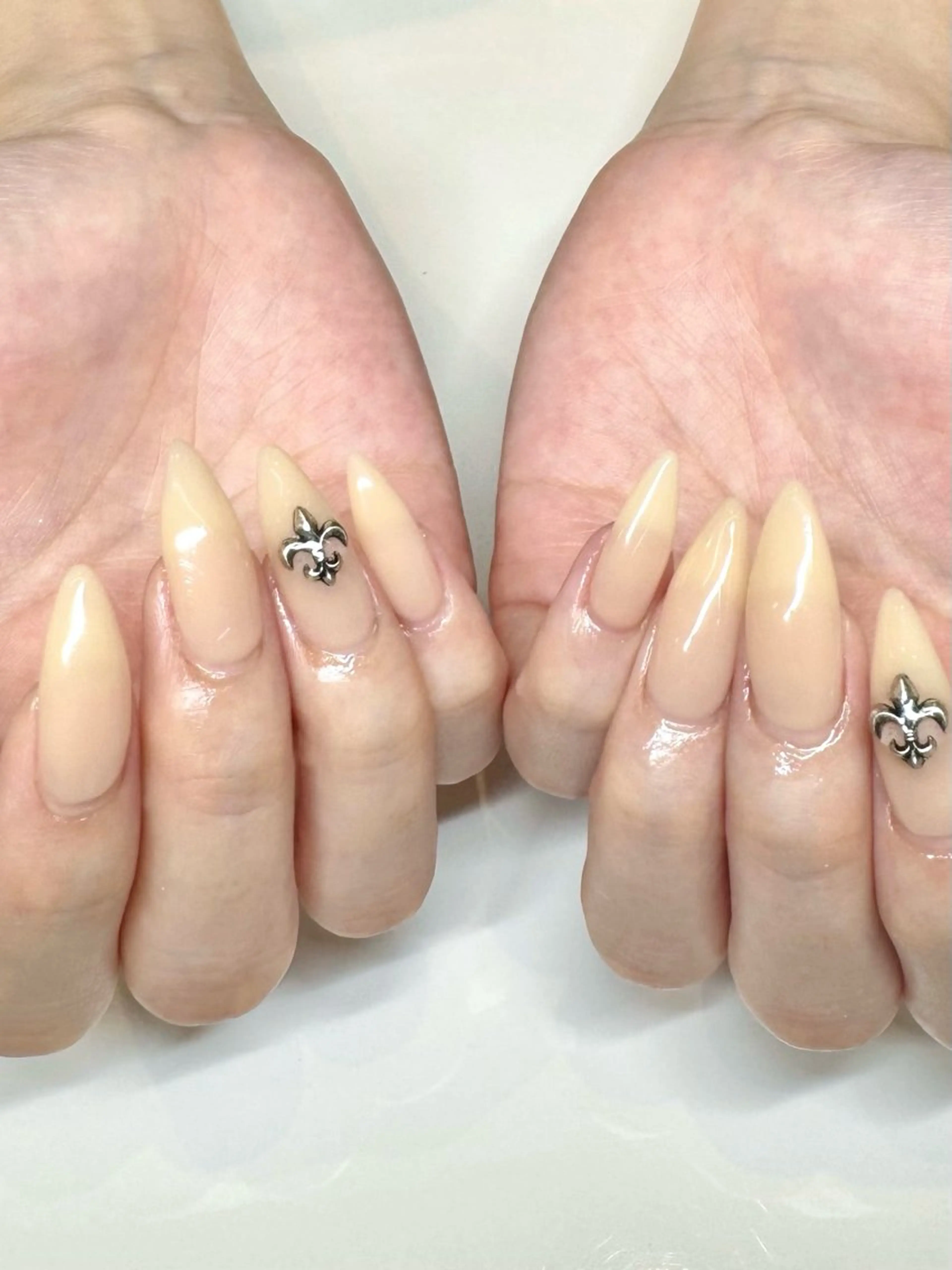 ネイル Bianca 石井🎀のネイルデザイン