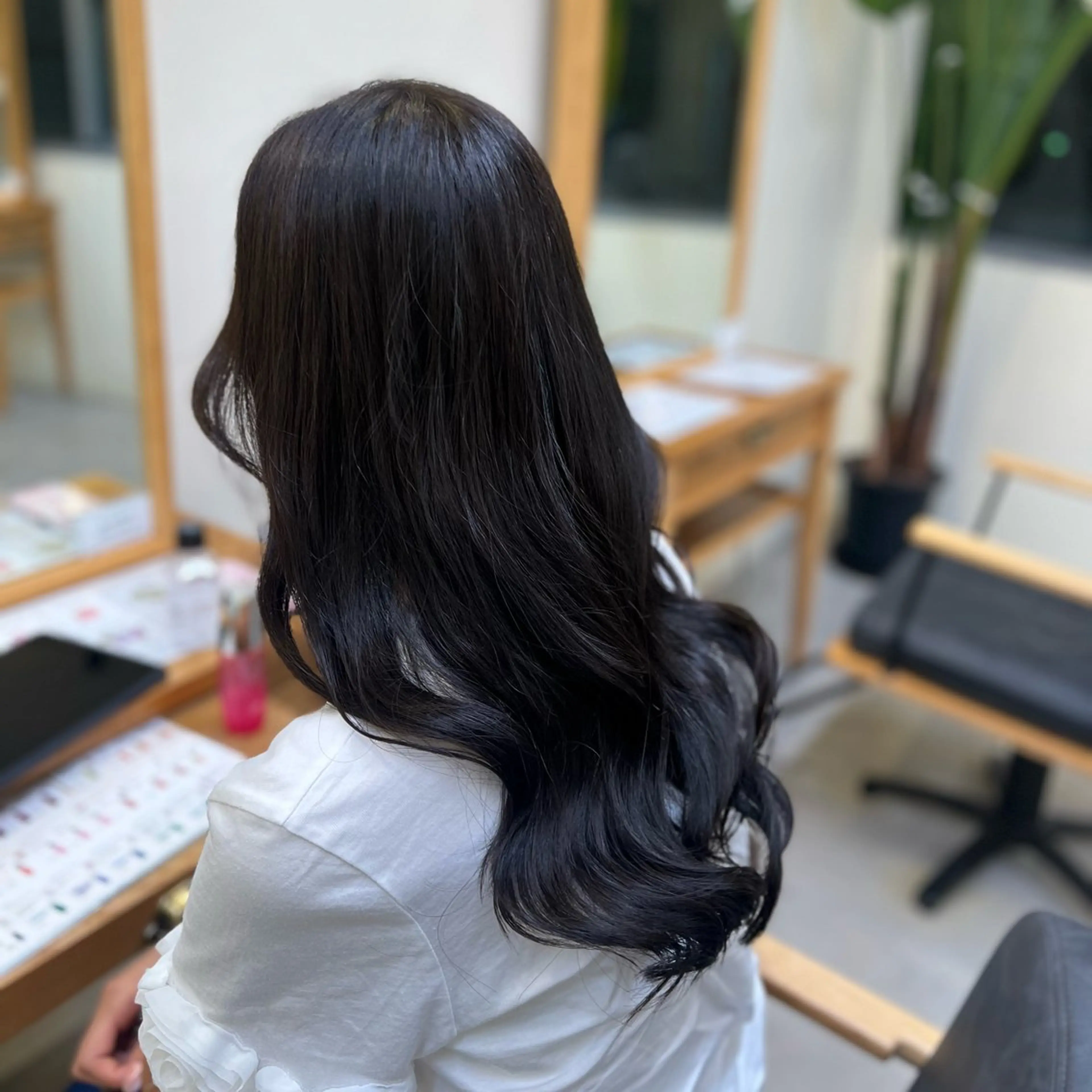 カラー 透明感カラー ダークグレー ダークグレージュ グレージュ 中谷 安里のヘアスタイル