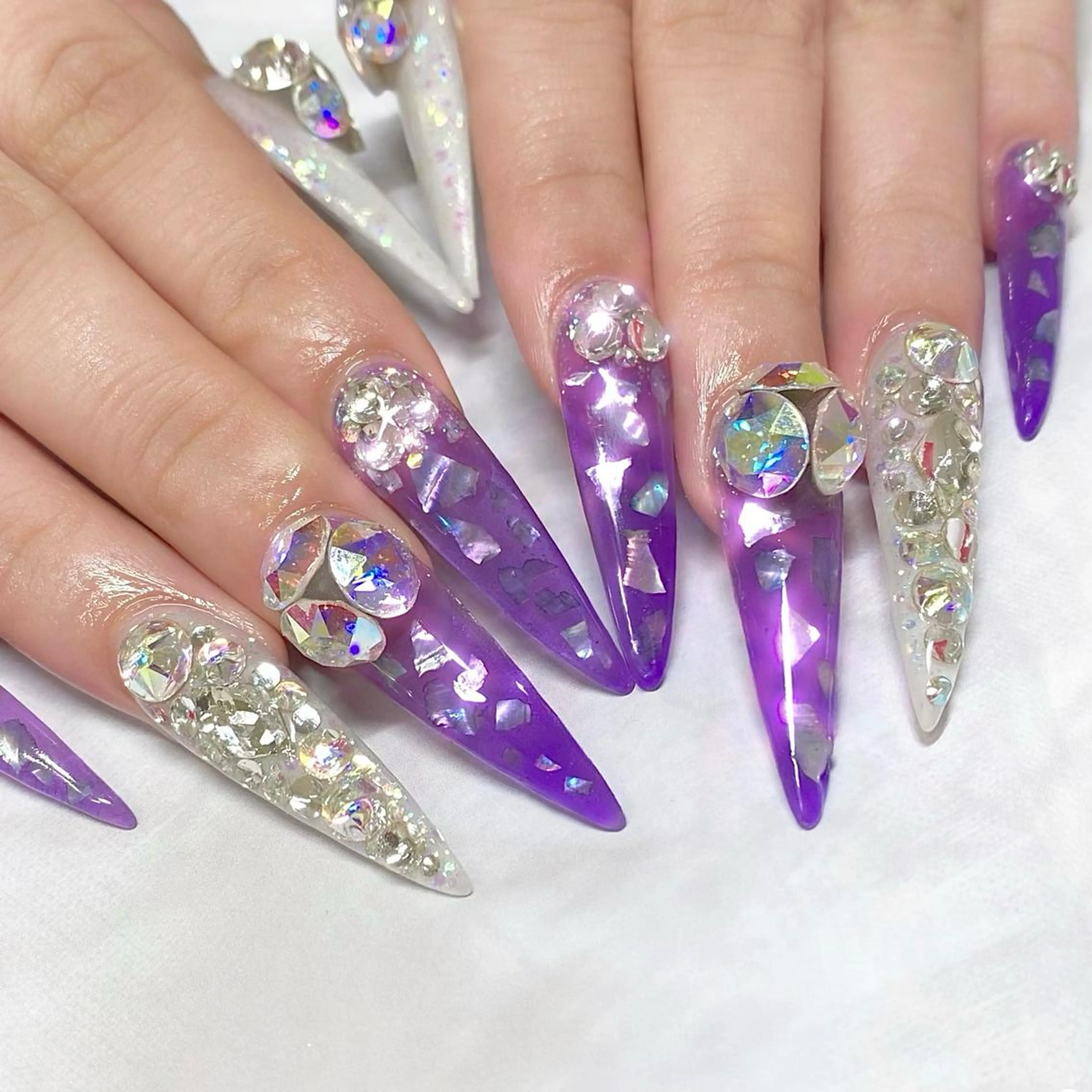 ネイル ロングネイル ハンドネイル Blomeel Nailのネイルデザイン