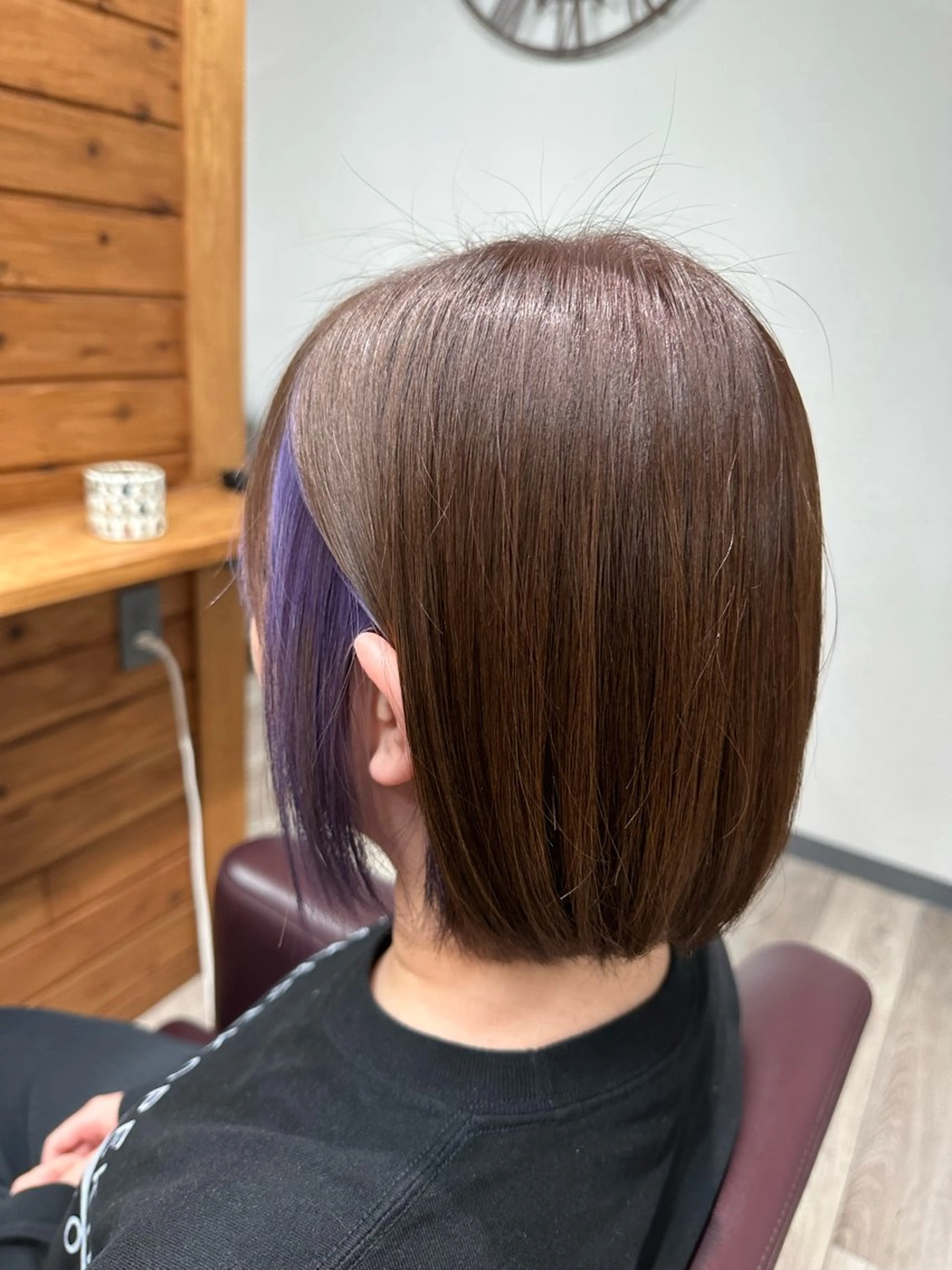 ショート パープルカラー ハットリ 代表のヘアスタイル