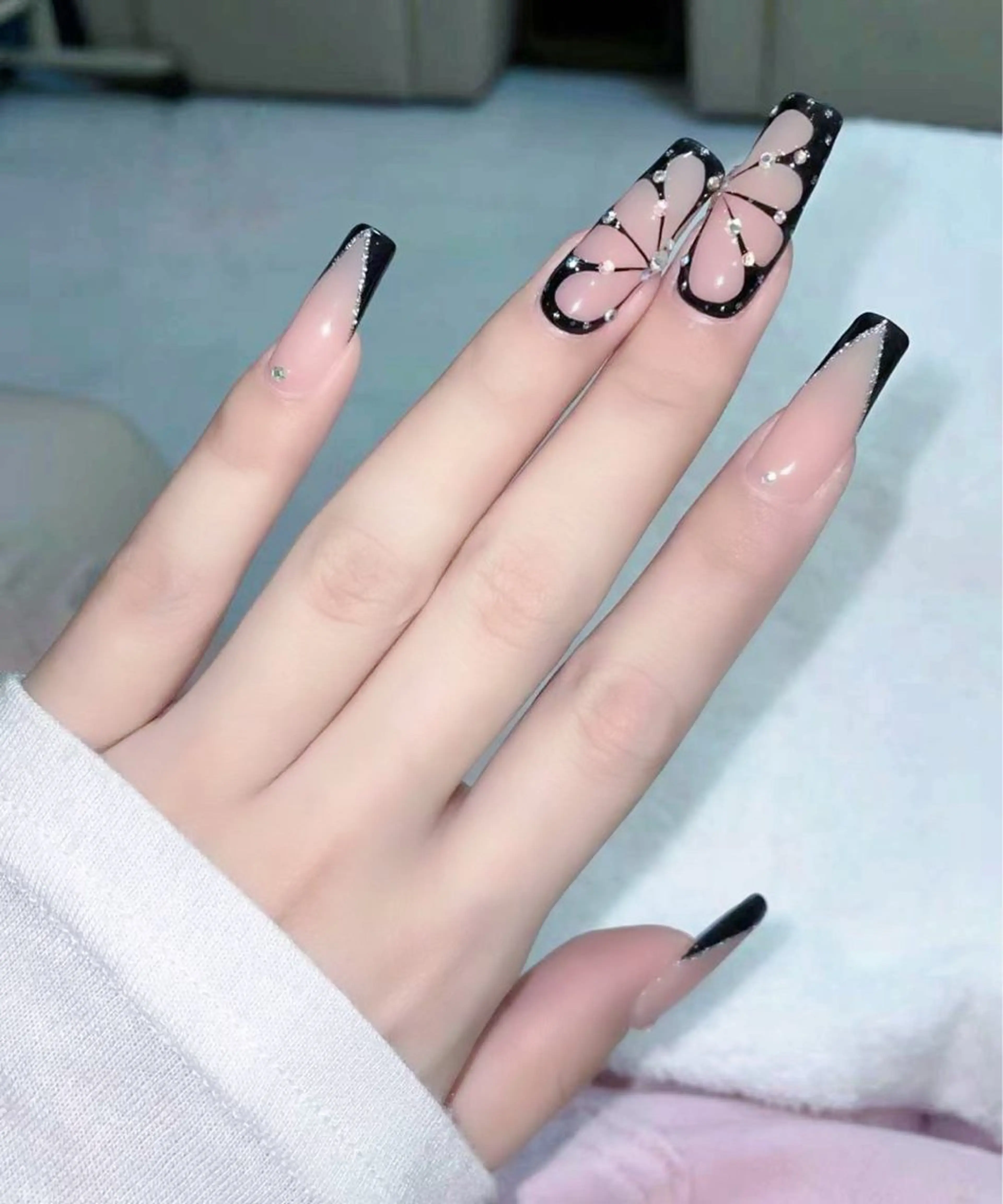 ネイル MoonNail ユリ🌸のネイルデザイン