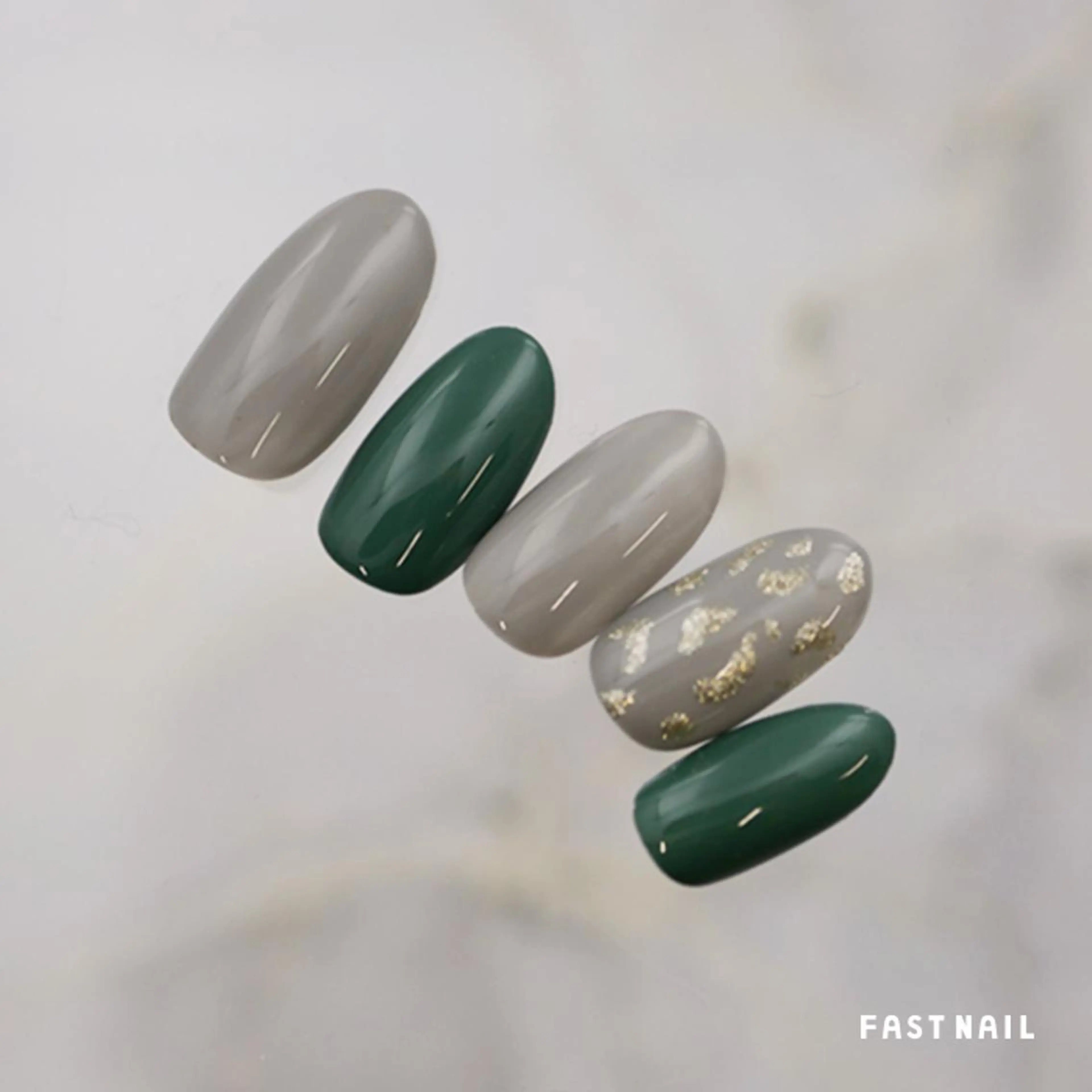 ネイル シンプルネイル ファストネイル ロコ 春日のネイルデザイン