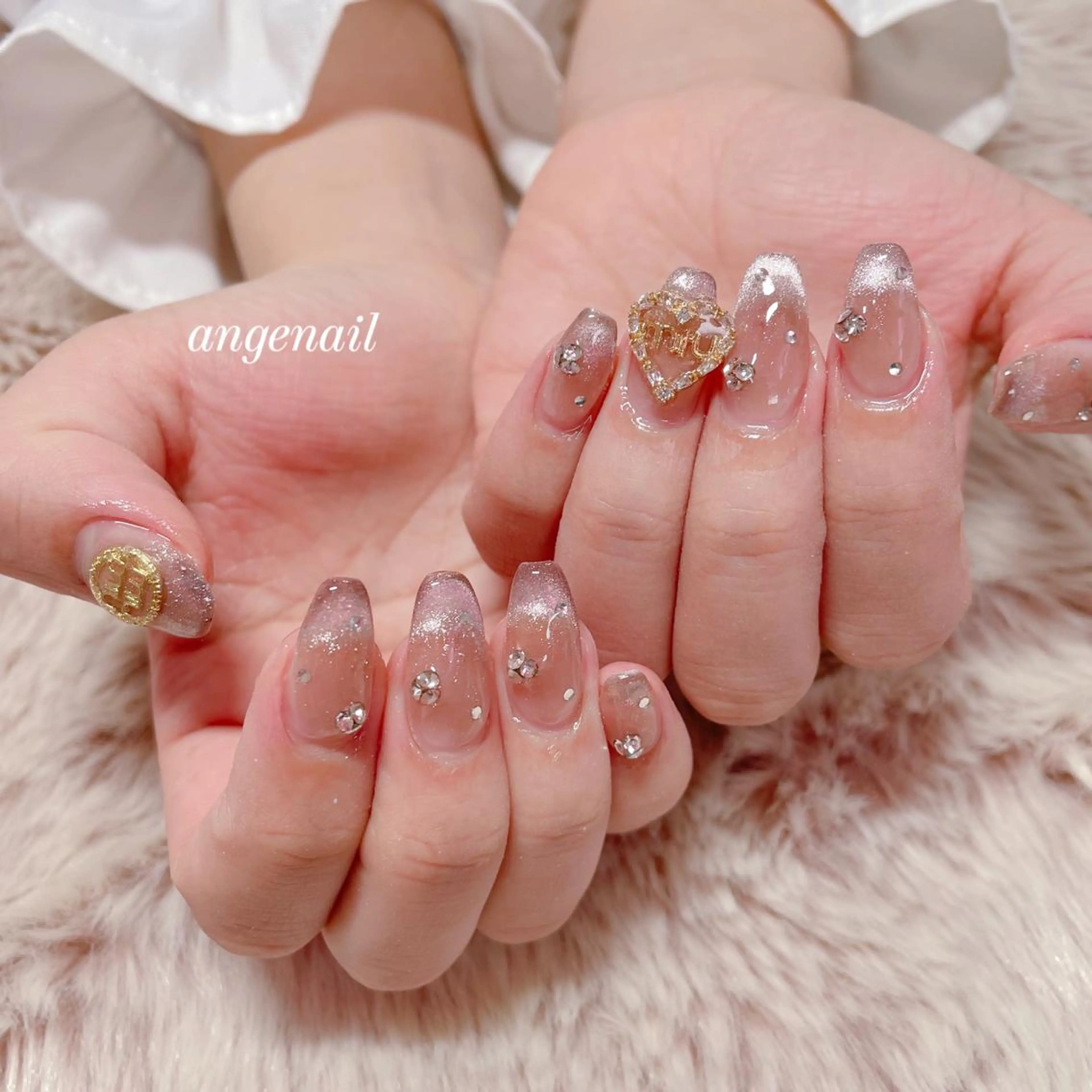 ネイル ハンドネイル オーナーネイリスト MAKIのネイルデザイン