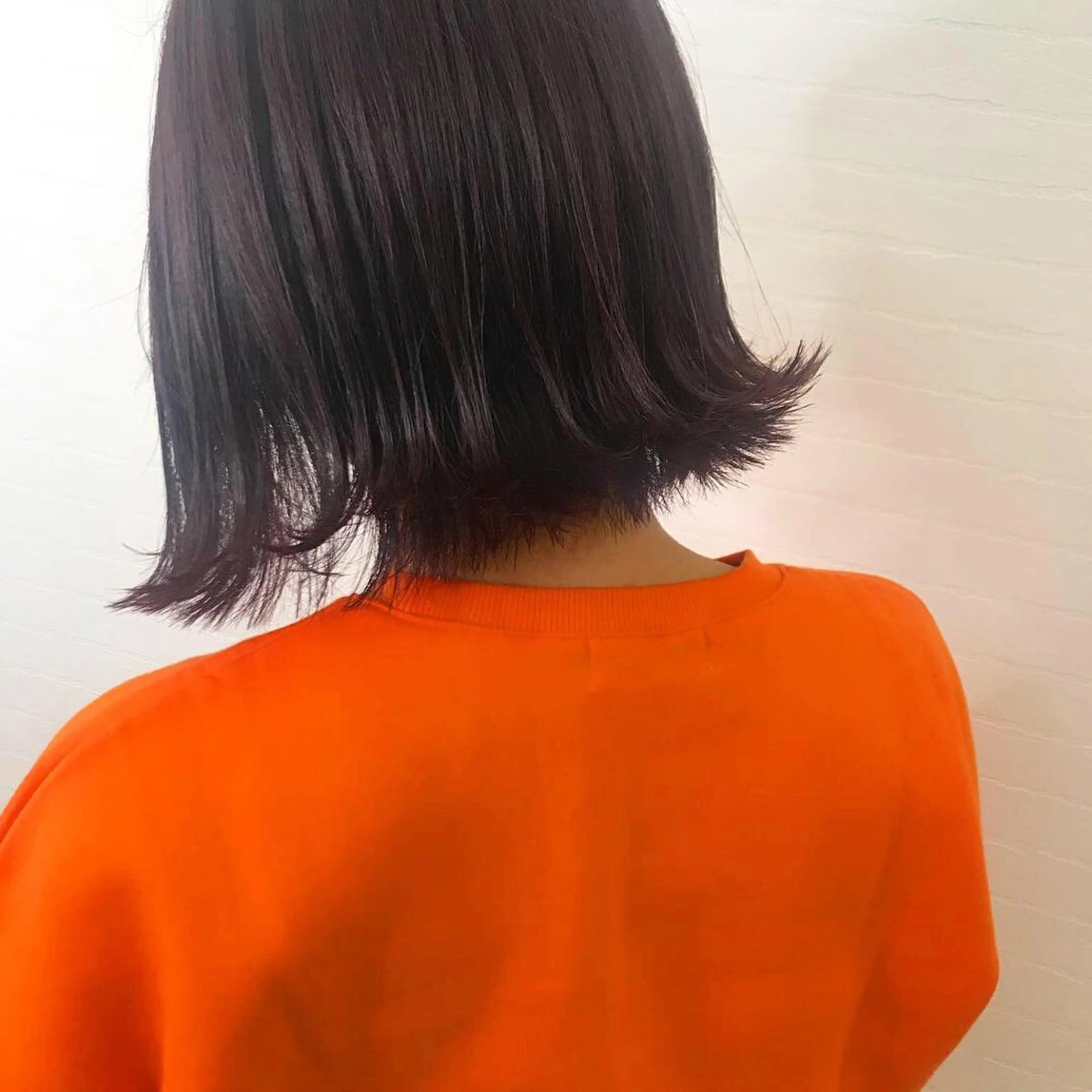 ミディアム カラー オリーブ/アッシュ やわらか透明感カラーのヘアスタイル