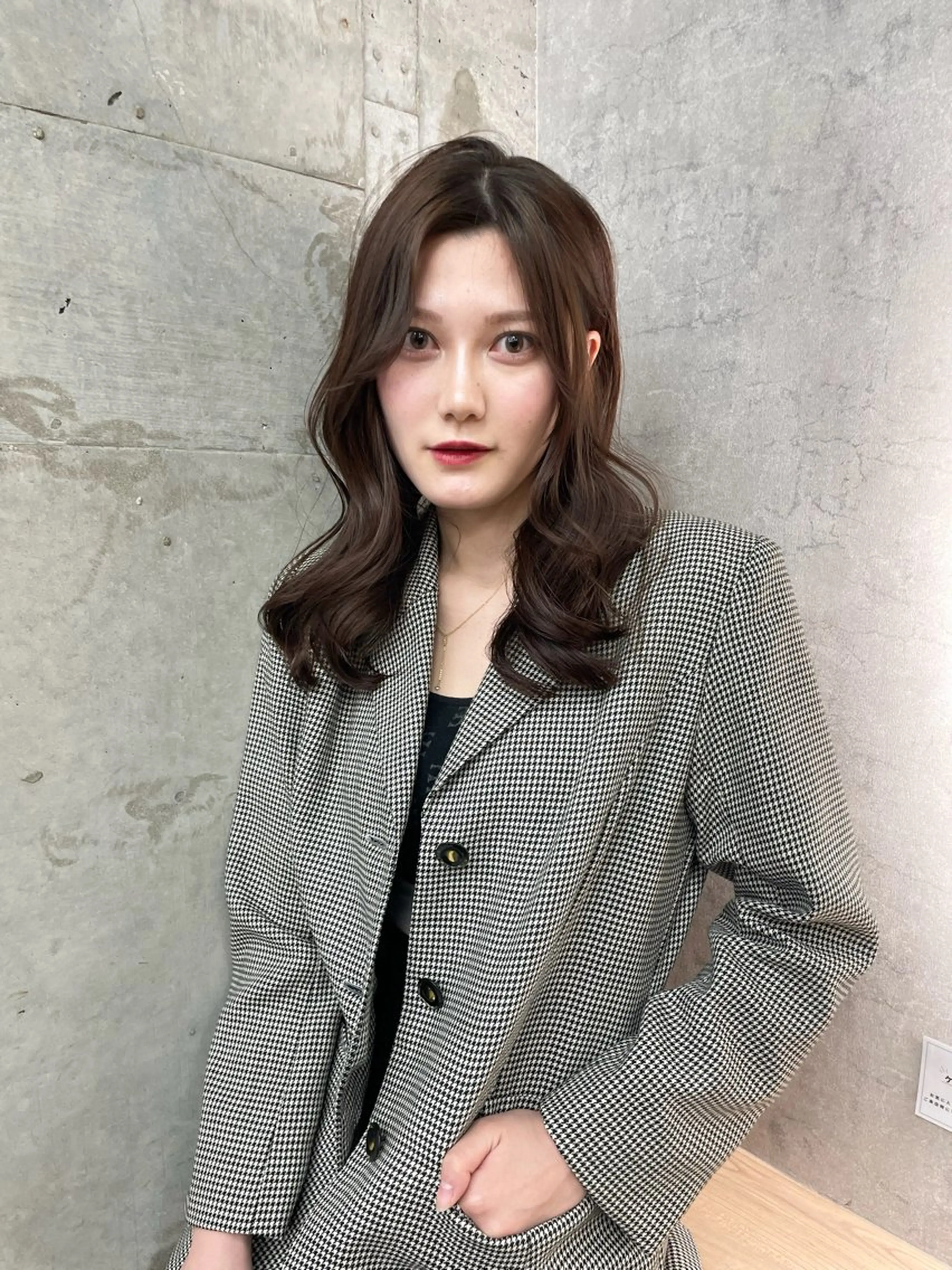 ミディアム ブリーチ/ベージュ 💕/momoaのヘアスタイル