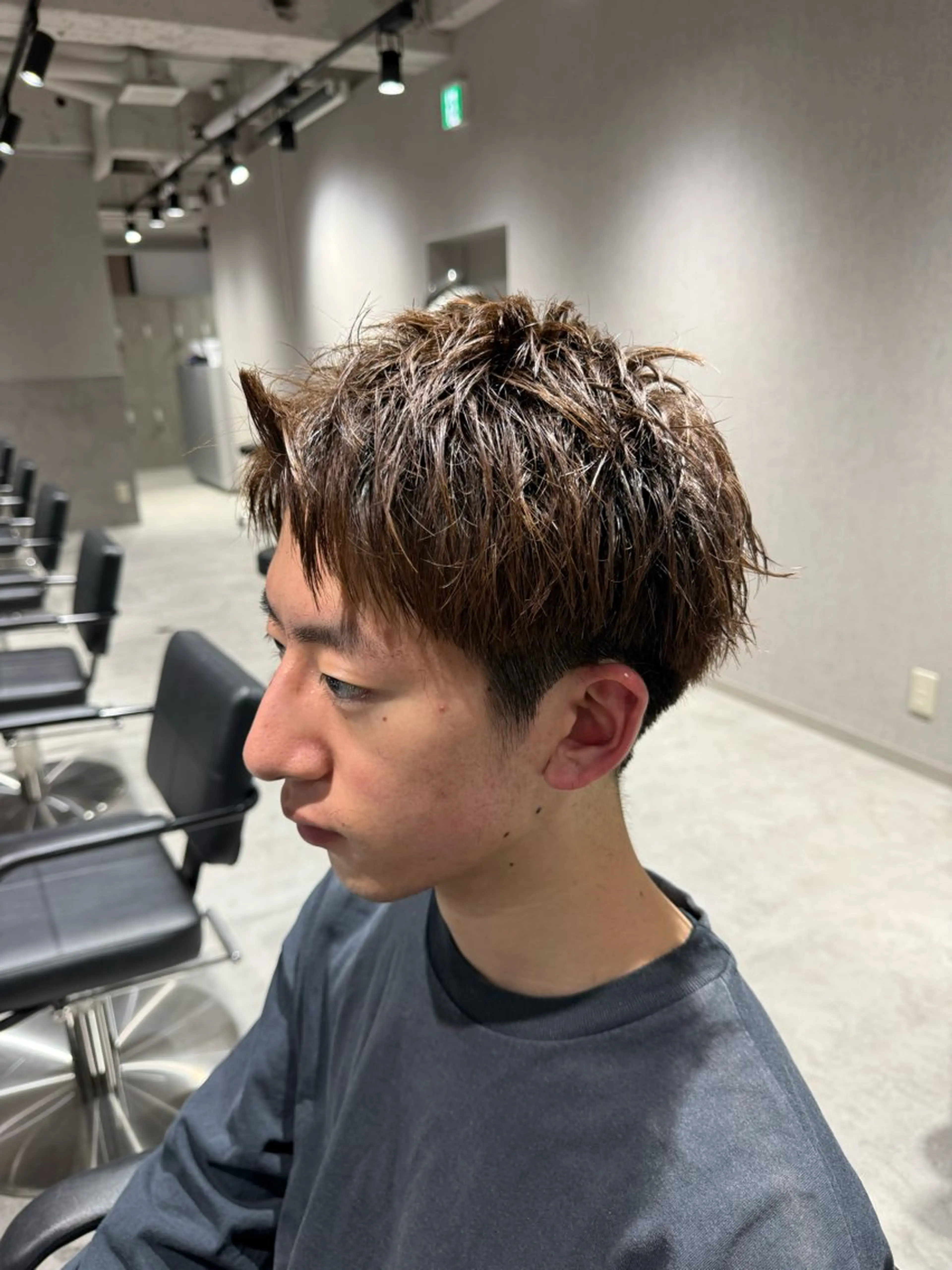 ショート メンズ アップバング 刈り上げ ショートヘア カット メンズパーマ職人 パーマ🔥ritaのヘアスタイル