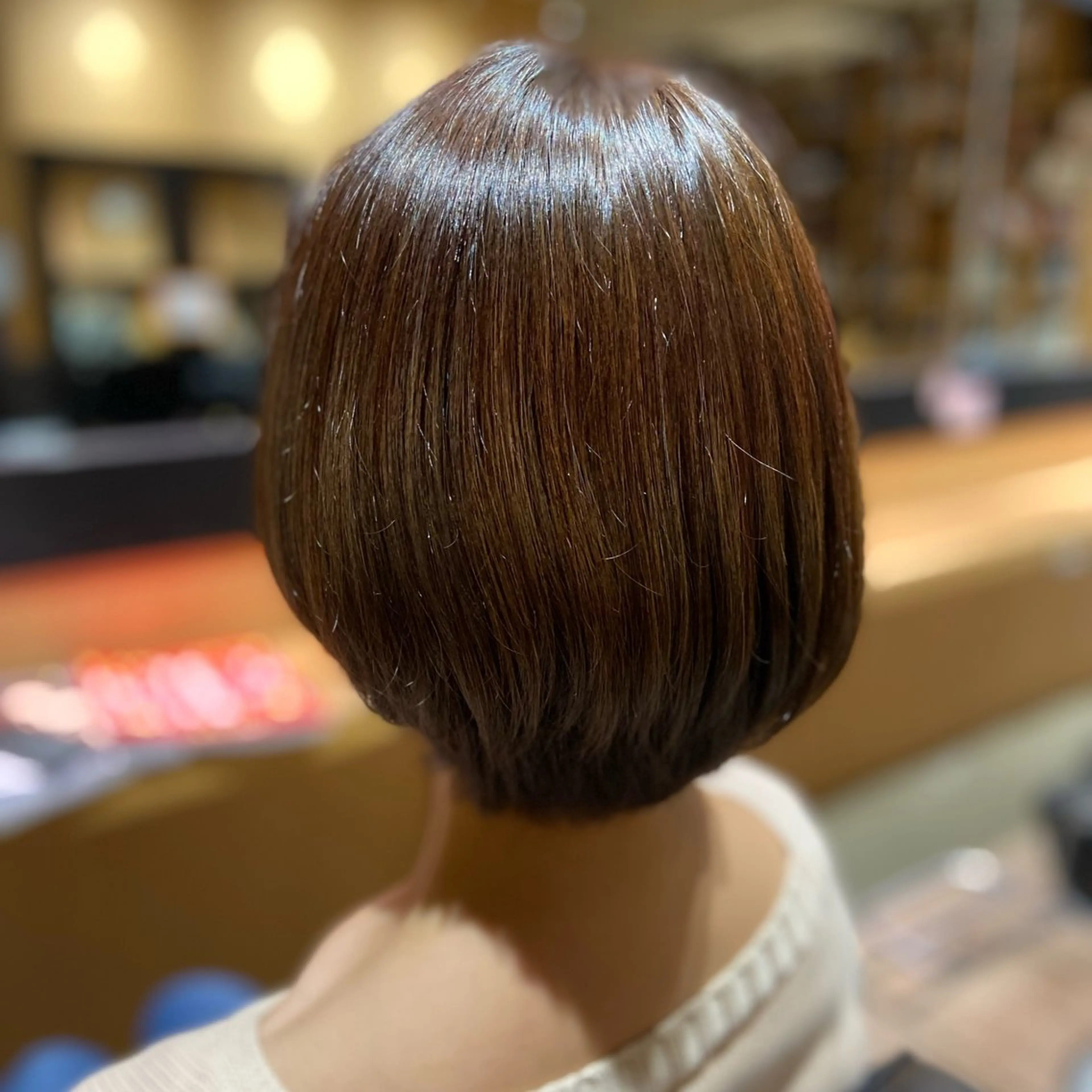 ショート カラー ブリーチ IWASHITA TAKESHIのヘアスタイル