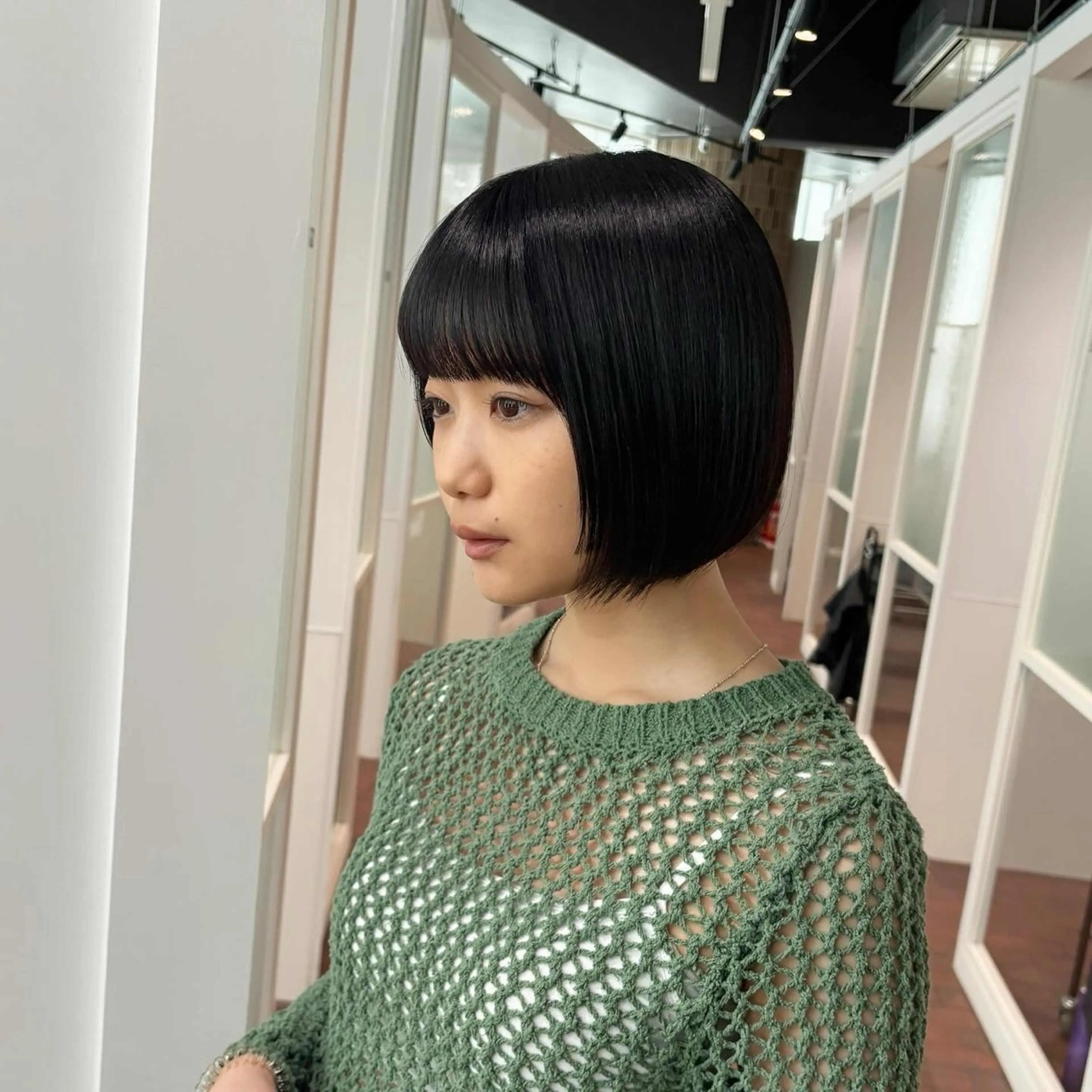 ショート カラー 黒髪 ボブ カット ヘアカラー トリートメント マンツーマン 縮毛矯正/マユコのヘアスタイル