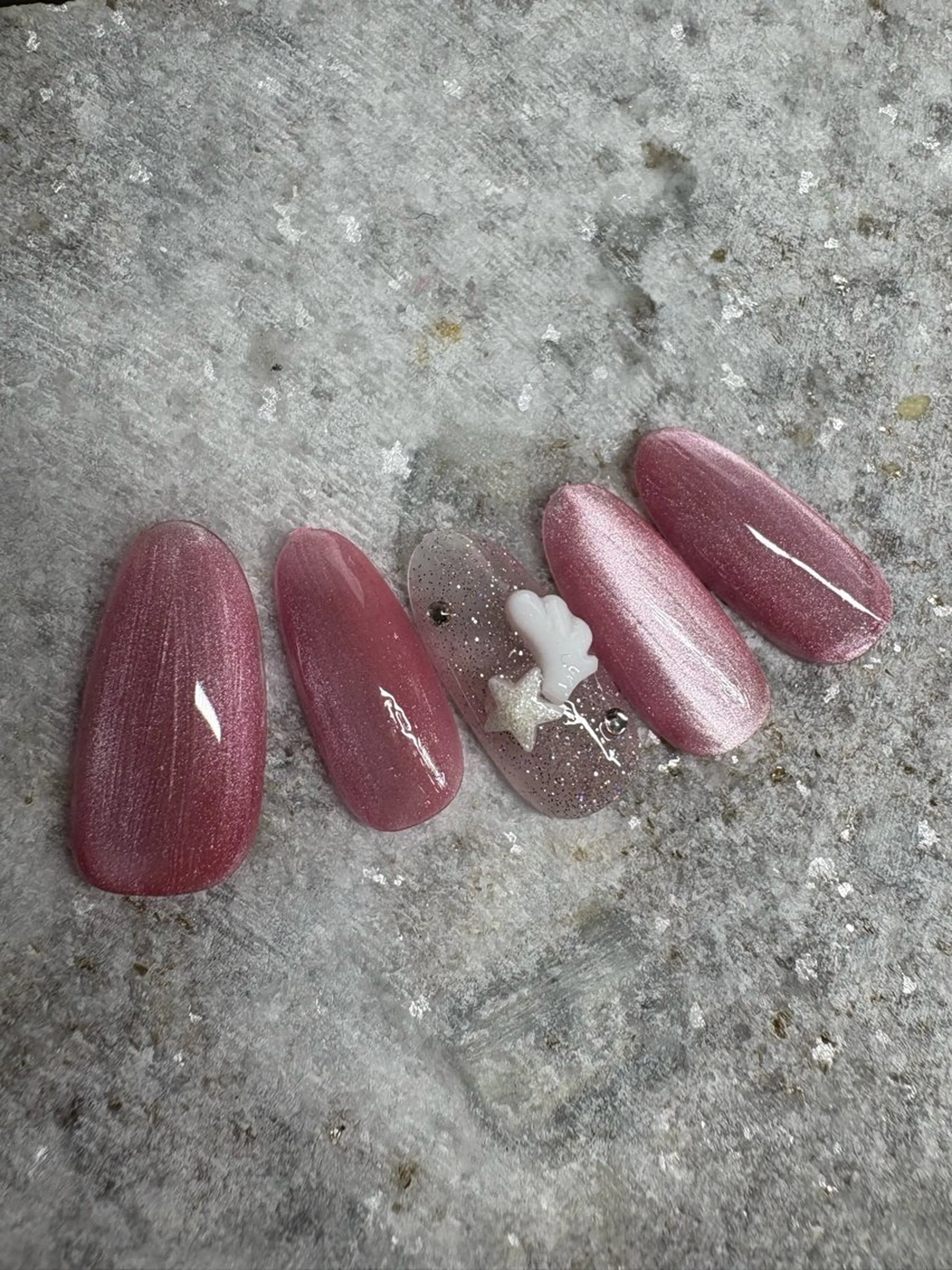 ネイル ハンドネイル 黒須莉奈 IRYのネイルデザイン