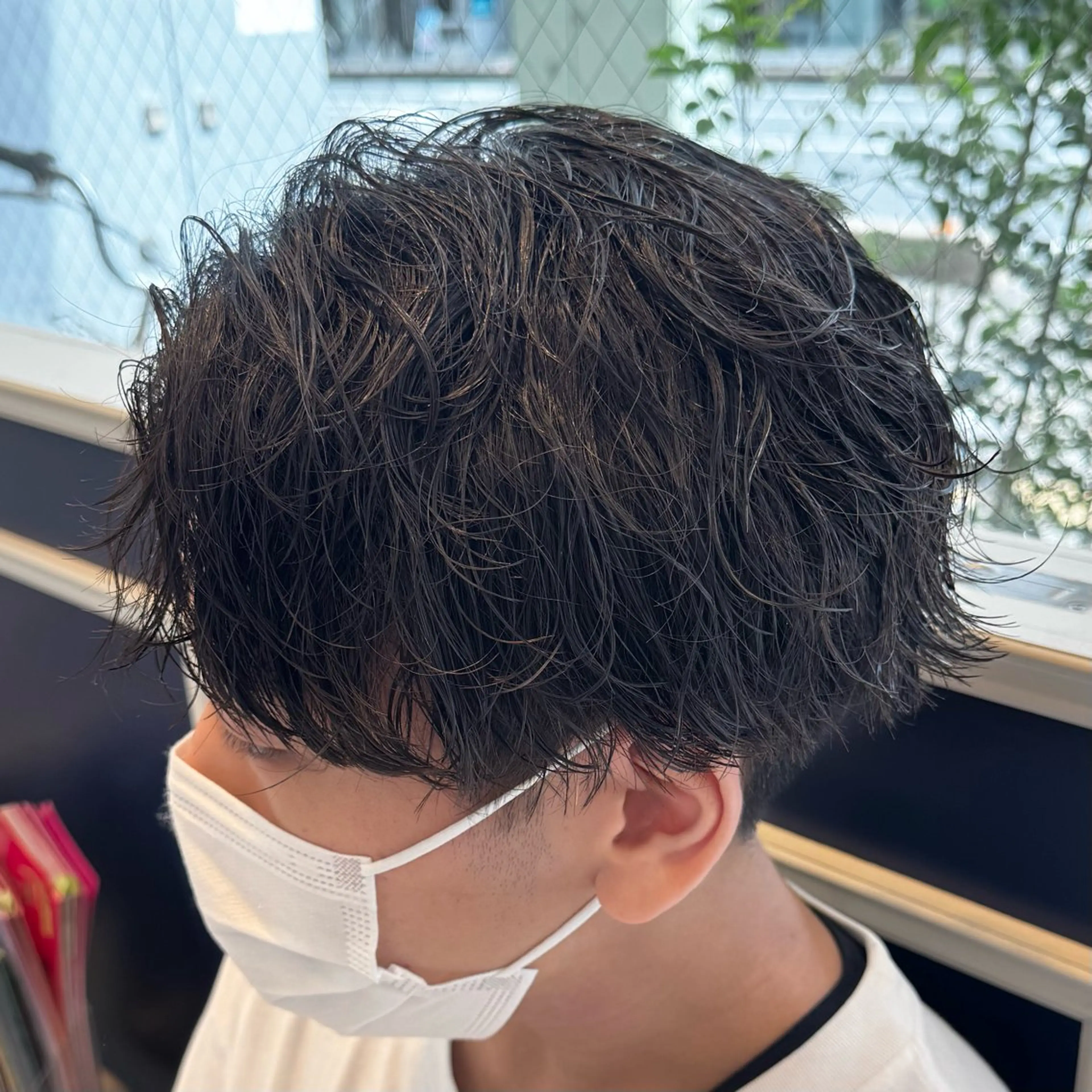 ショート パーマ メンズ アップバング 波巻きパーマ カット 吉田 新平のヘアスタイル