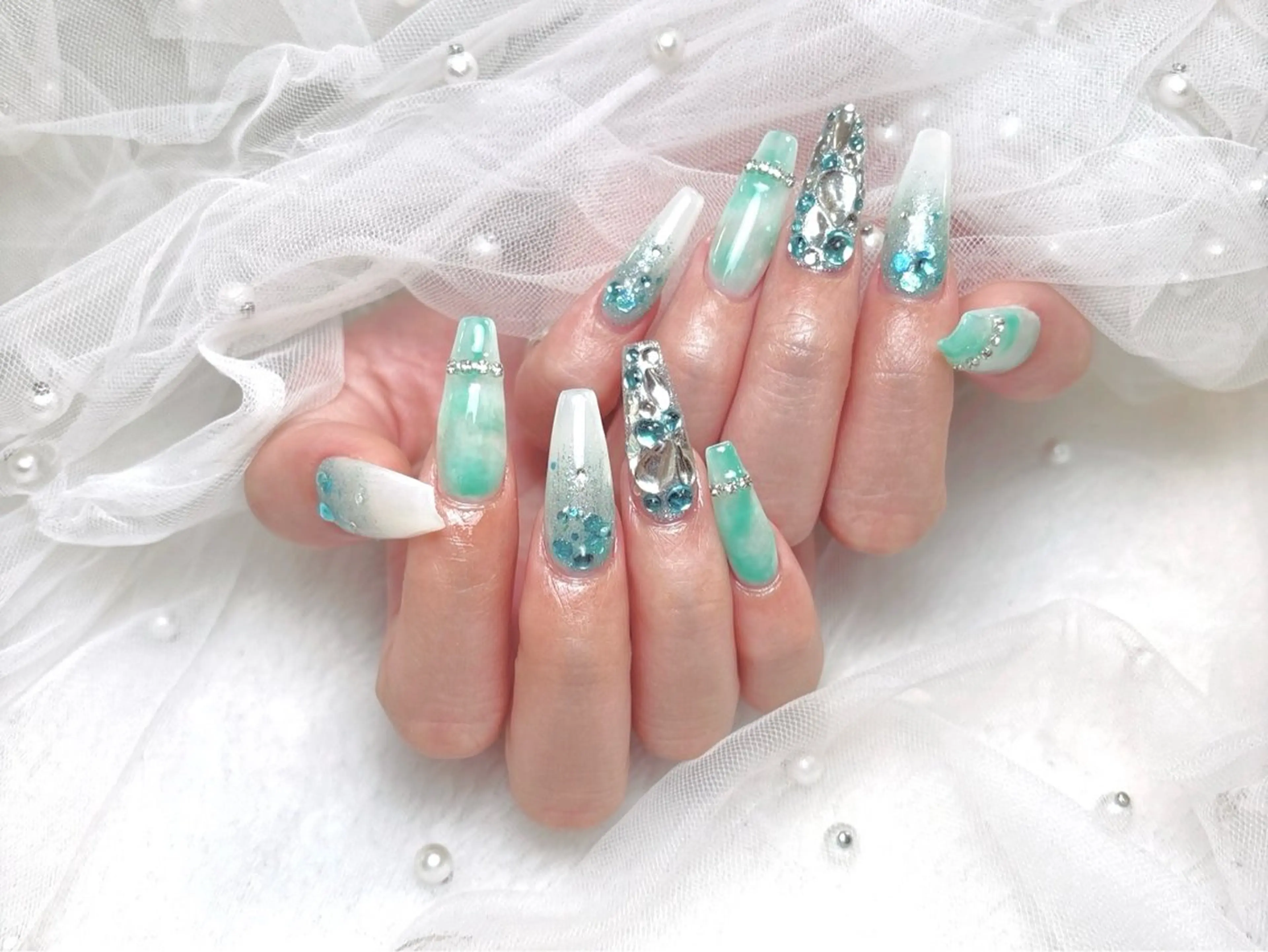 ネイル ハンドネイル ハンドケア R1🎀Nail💕 池袋東口店のネイルデザイン